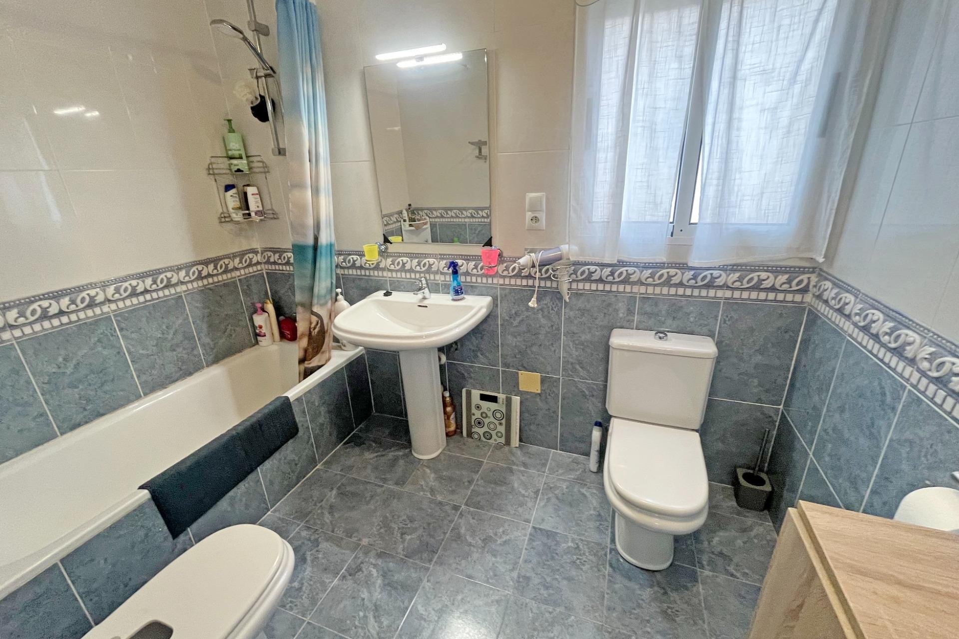 Wiederverkauf - Duplex -
San Miguel de Salinas - Las Filipinas