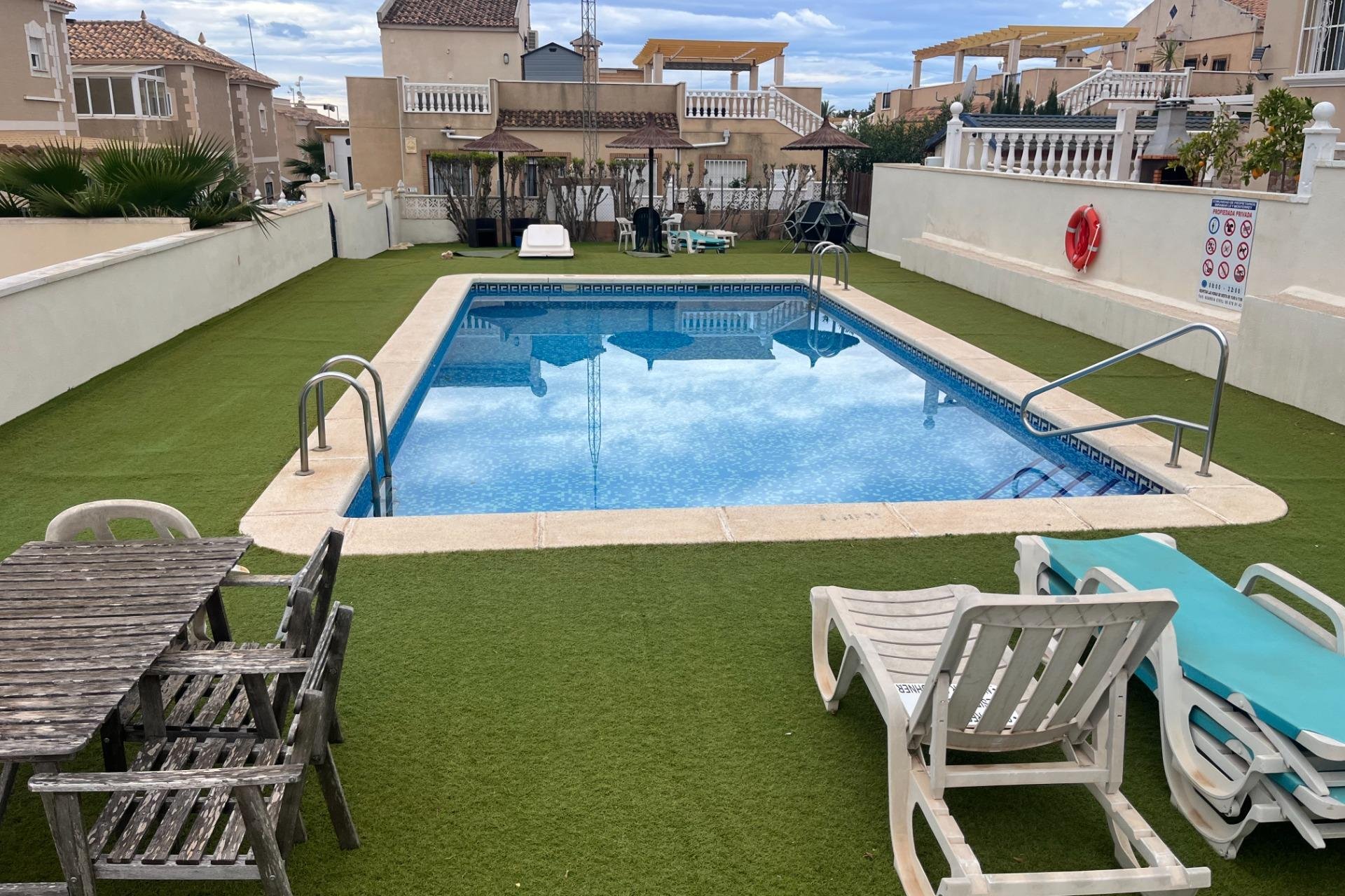 Wiederverkauf - Duplex -
San Miguel de Salinas - Las Filipinas