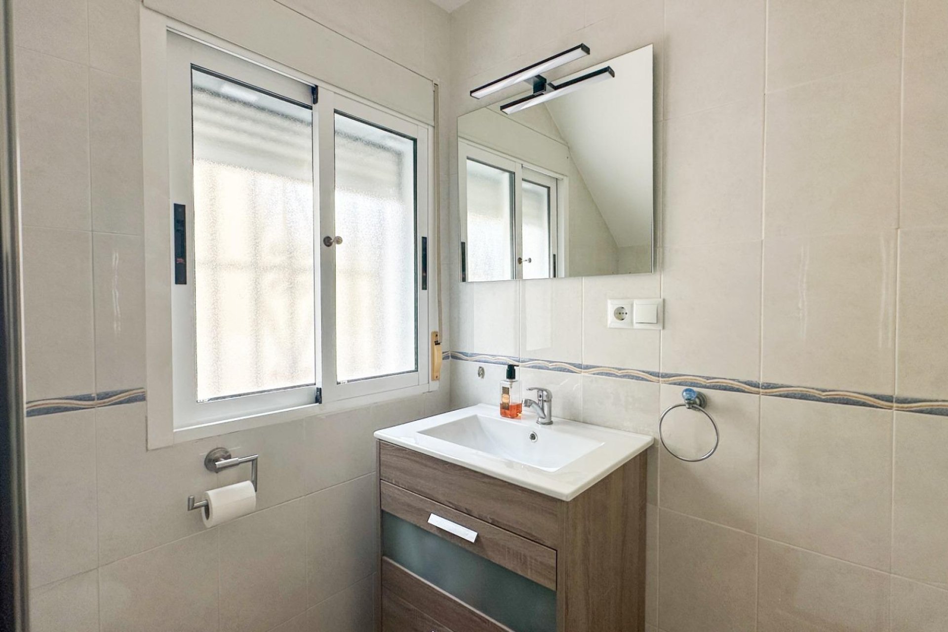 Wiederverkauf - Duplex -
San Miguel de Salinas - Las Filipinas