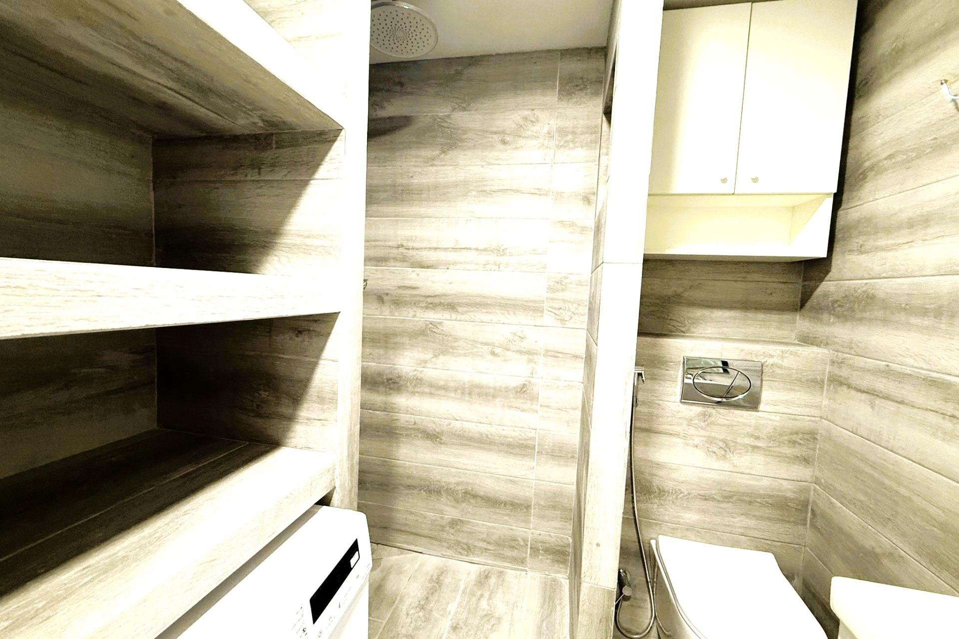 Wiederverkauf - Duplex -
Torrevieja - Centro