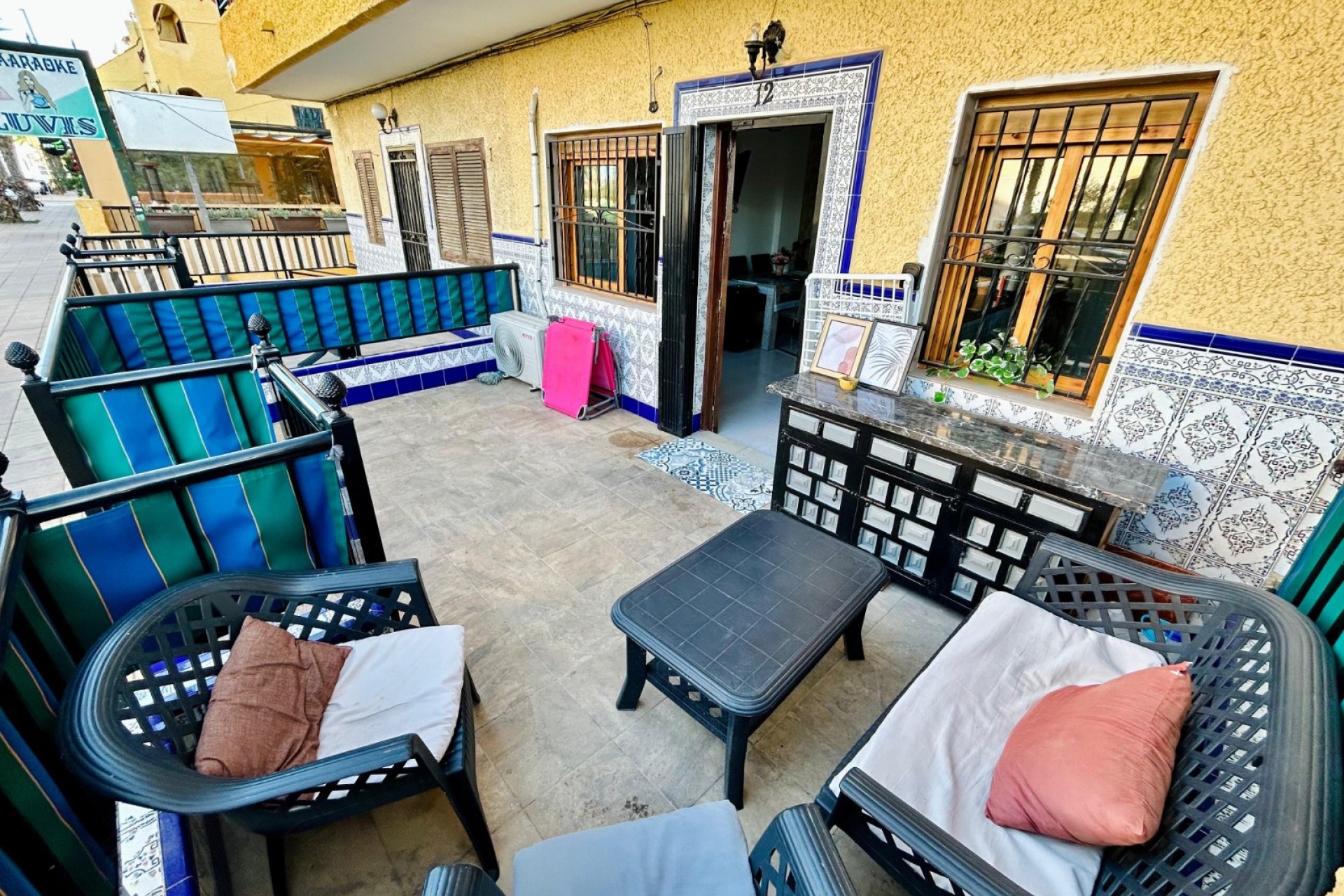Wiederverkauf - Duplex -
Torrevieja - Costa Blanca