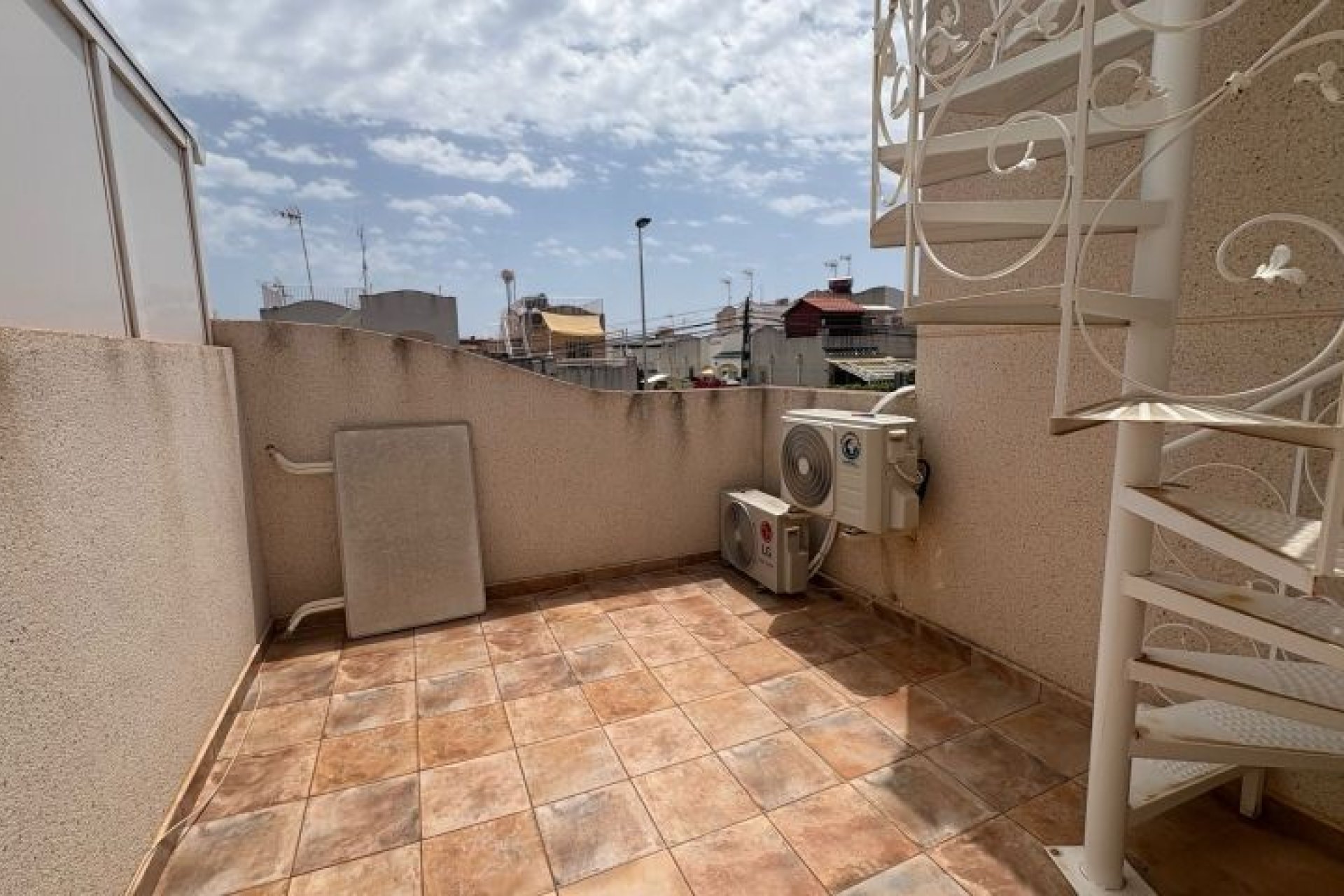 Wiederverkauf - Duplex -
Torrevieja - Costa Blanca