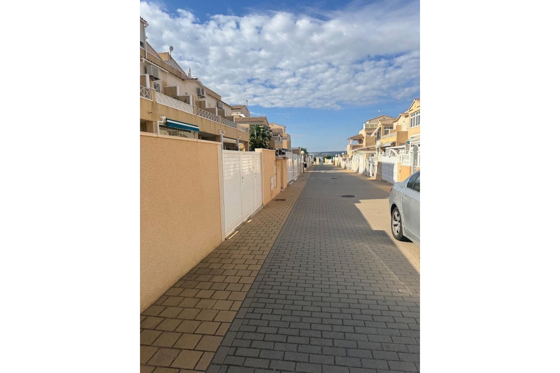 Wiederverkauf - Duplex -
Torrevieja - Torreblanca
