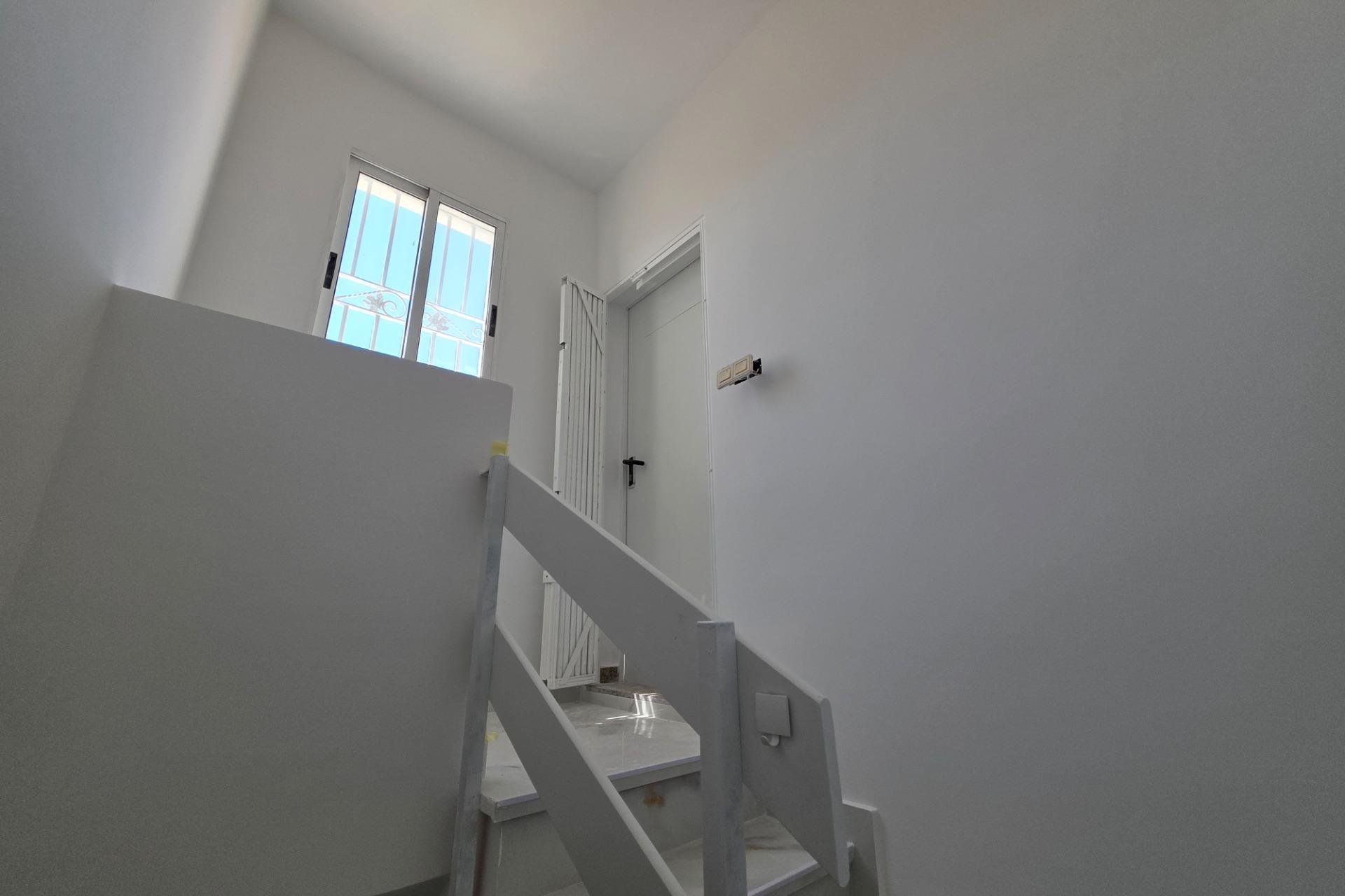 Wiederverkauf - Duplex -
Torrevieja - Torretas