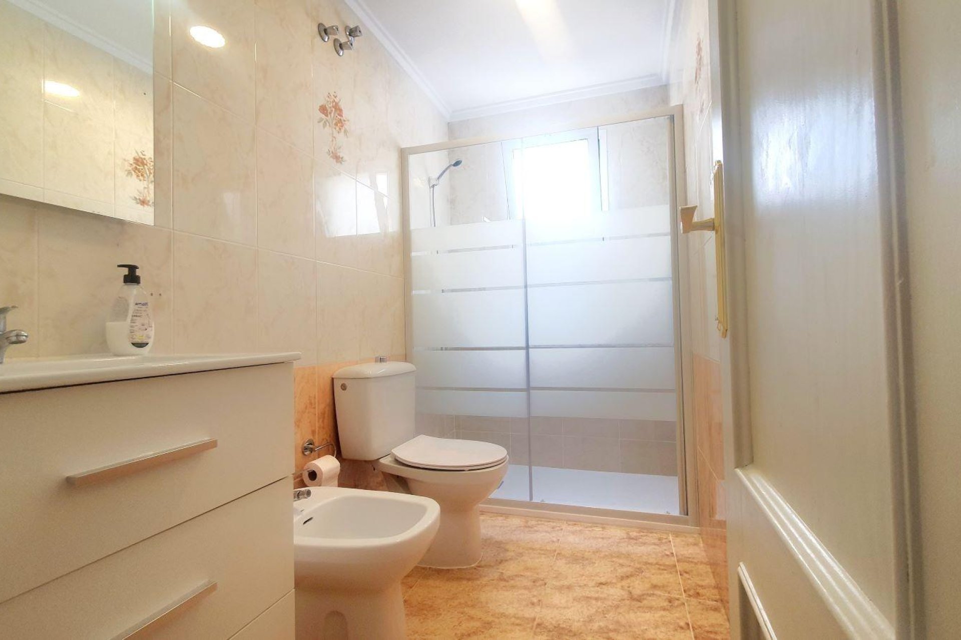 Wiederverkauf - Penthouse -
Torrevieja - Estacion De Autobuses