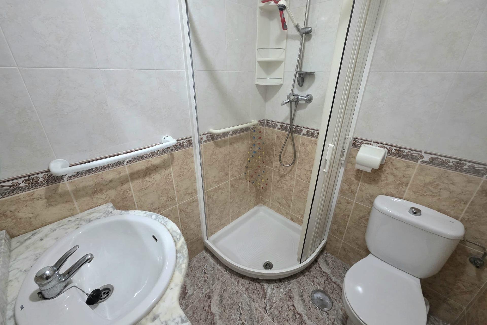 Wiederverkauf - Penthouse -
Torrevieja - Estacion De Autobuses