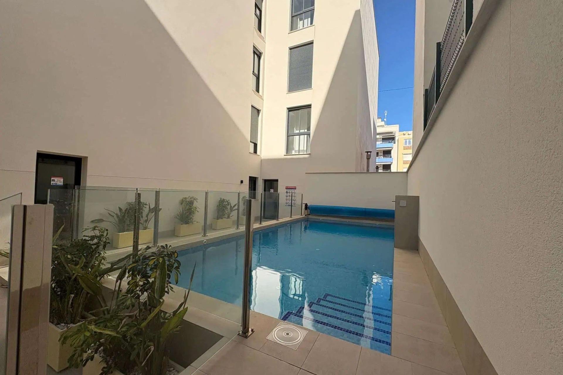 Wiederverkauf - Penthouse -
Torrevieja - Las Piscinas Naturales