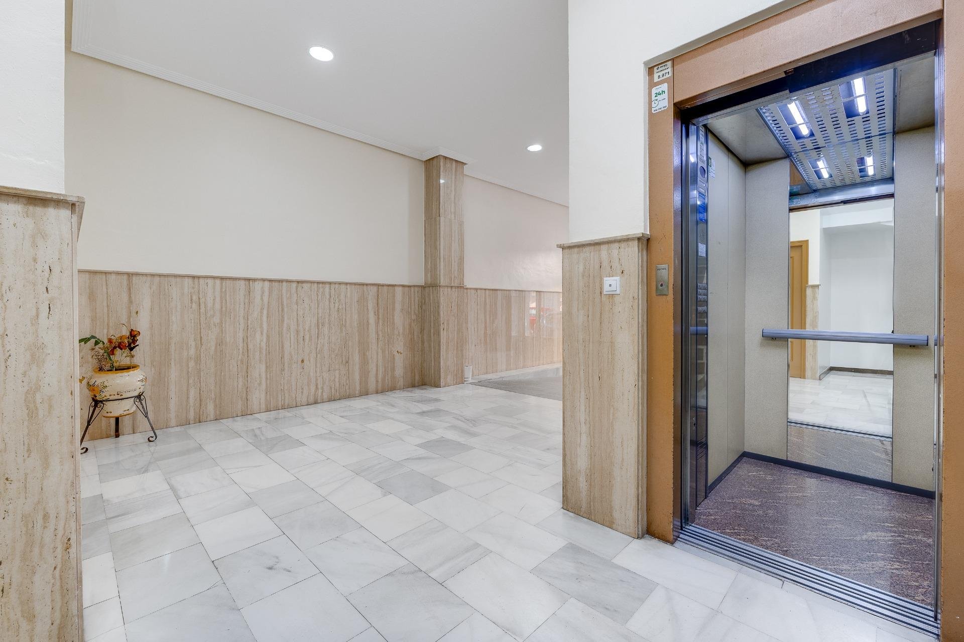 Wiederverkauf - Penthouse -
Torrevieja - Paseo Maritimo