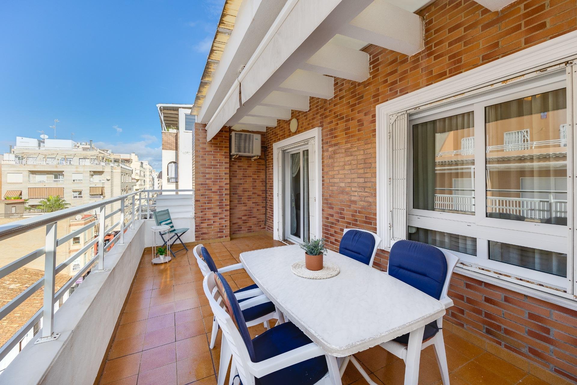 Wiederverkauf - Penthouse -
Torrevieja - Paseo Maritimo