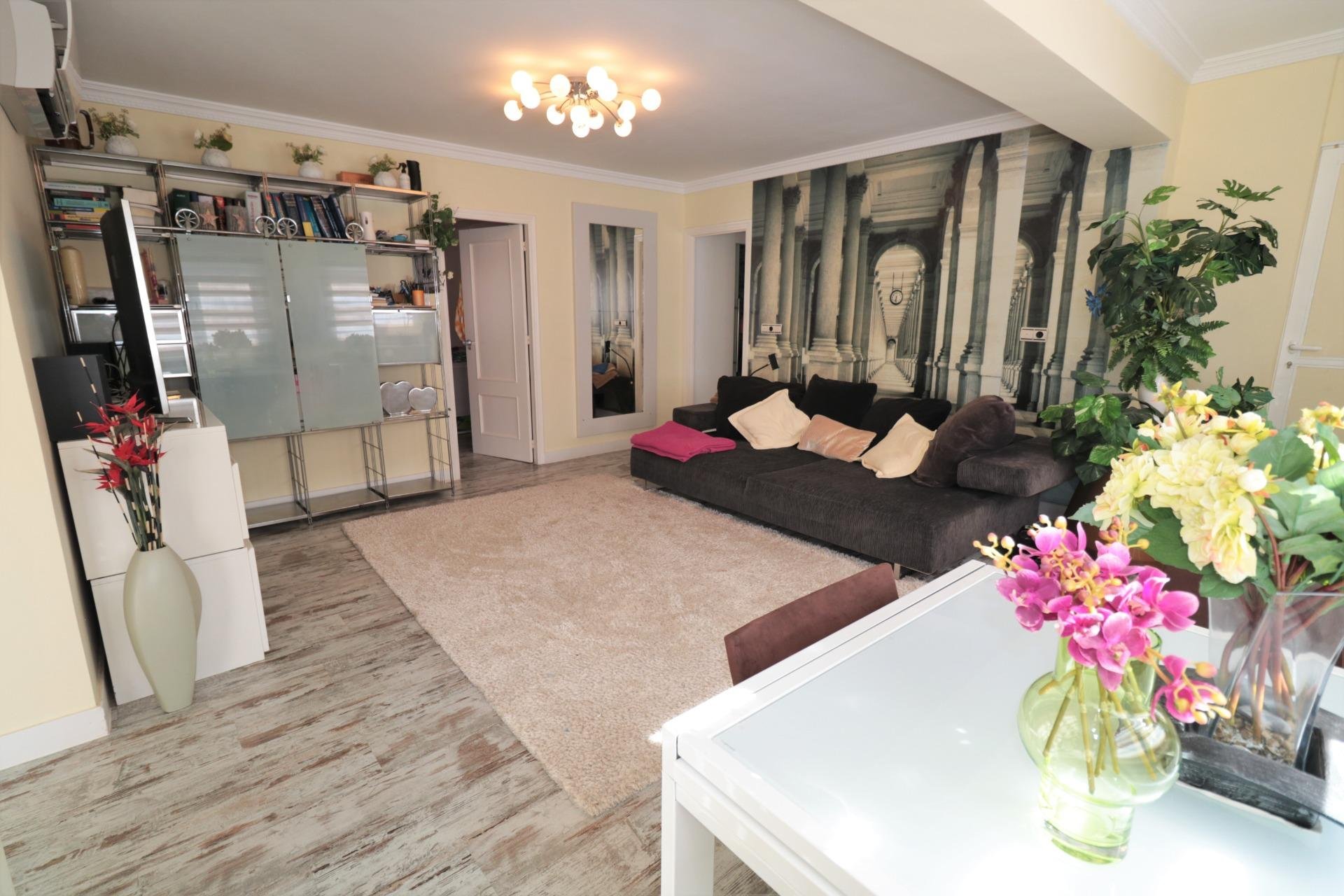 Wiederverkauf - Penthouse -
Torrevieja - Playa De Los Naufragos