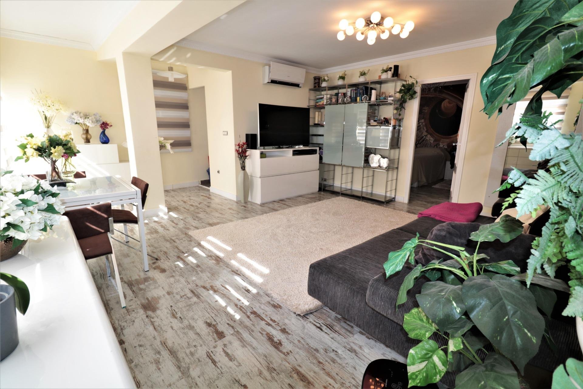 Wiederverkauf - Penthouse -
Torrevieja - Playa De Los Naufragos