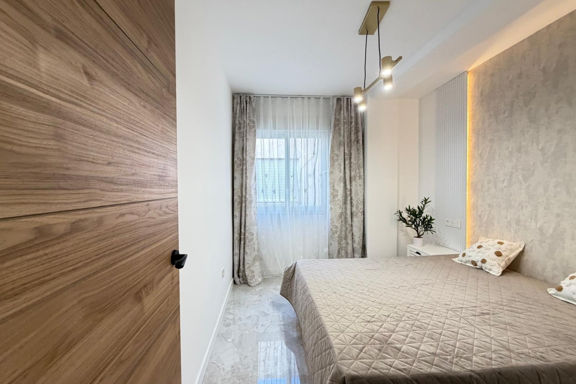 Wiederverkauf - Penthouse -
Torrevieja - Playa del Cura