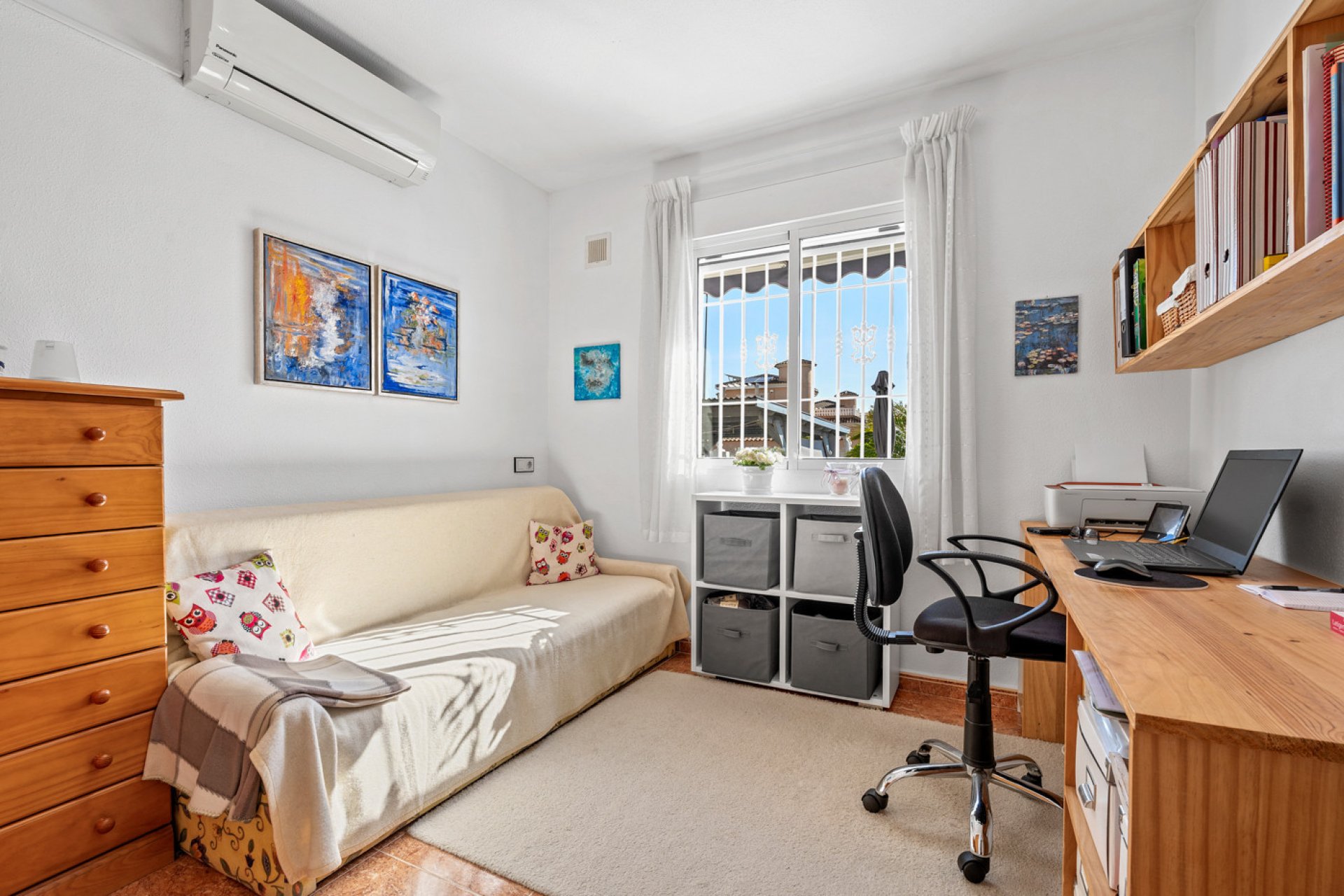 Wiederverkauf - Quad House -
La Marina - Costa Blanca