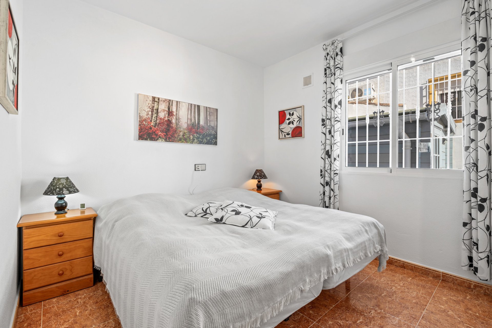 Wiederverkauf - Quad House -
La Marina - Costa Blanca