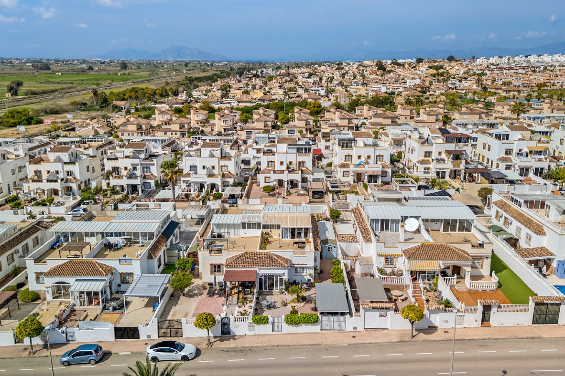 Wiederverkauf - Quad House -
La Marina - Costa Blanca