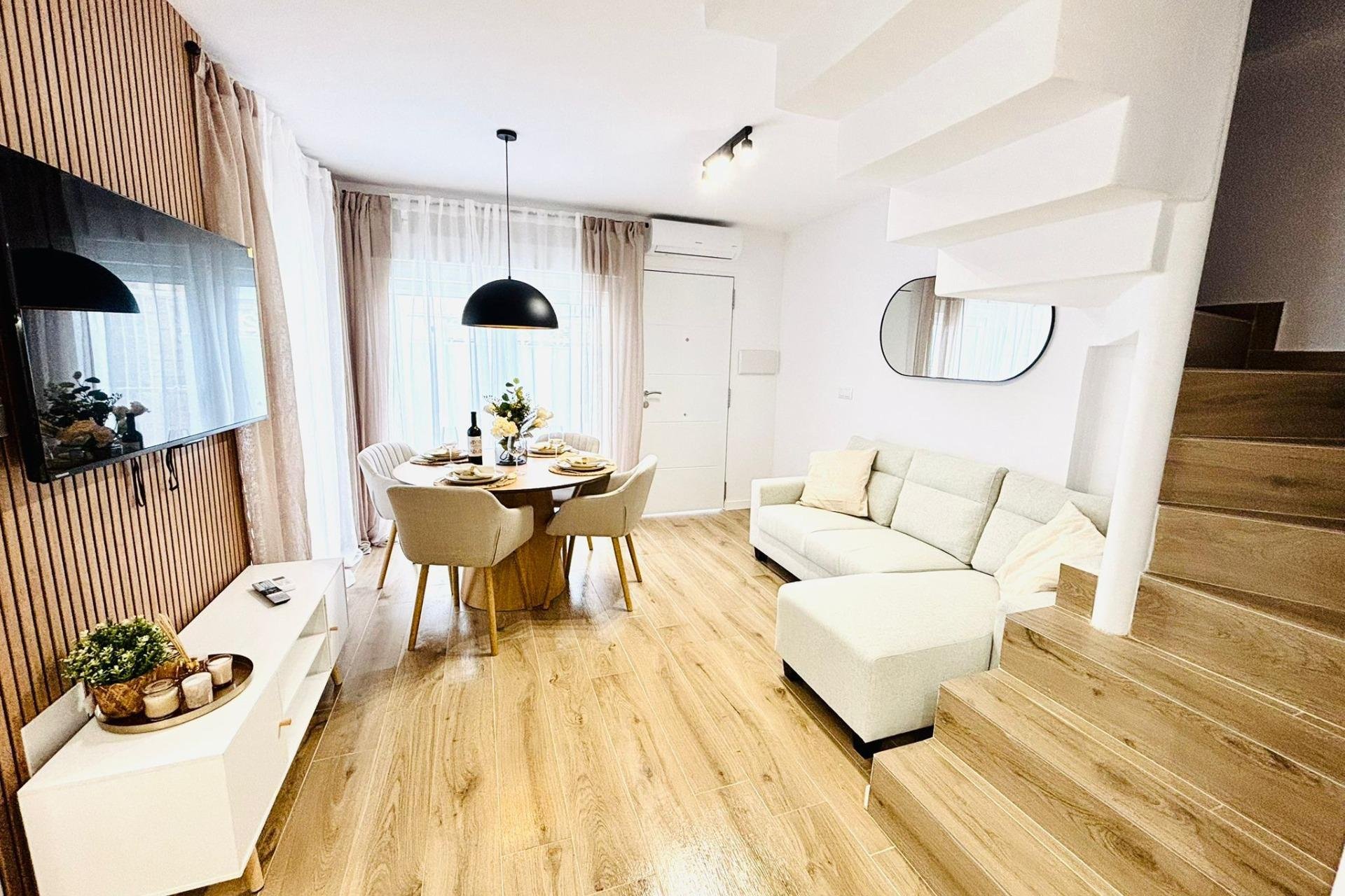 Wiederverkauf - Quad House -
Torrevieja - Carrefour
