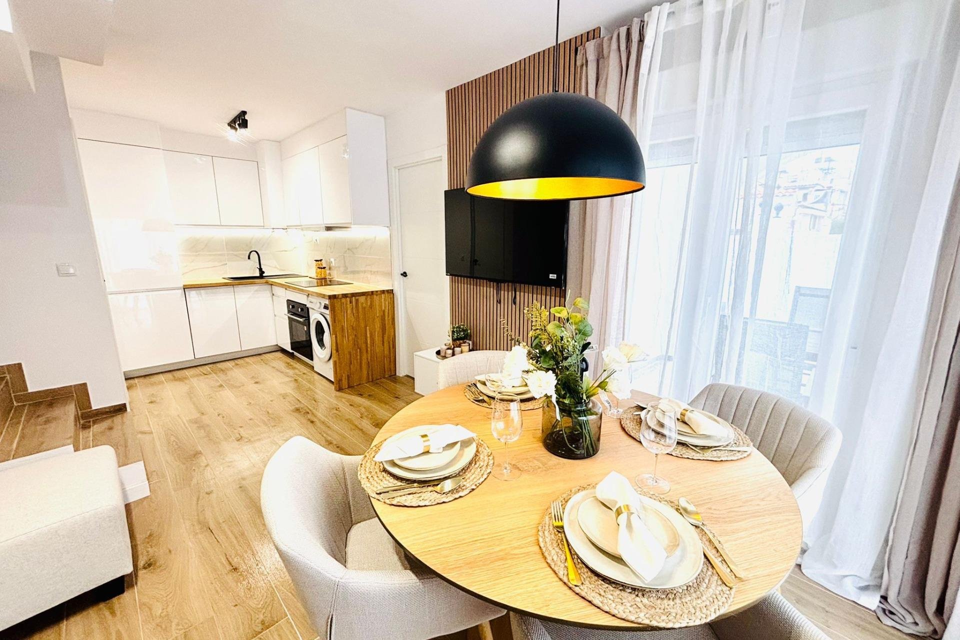 Wiederverkauf - Quad House -
Torrevieja - Carrefour