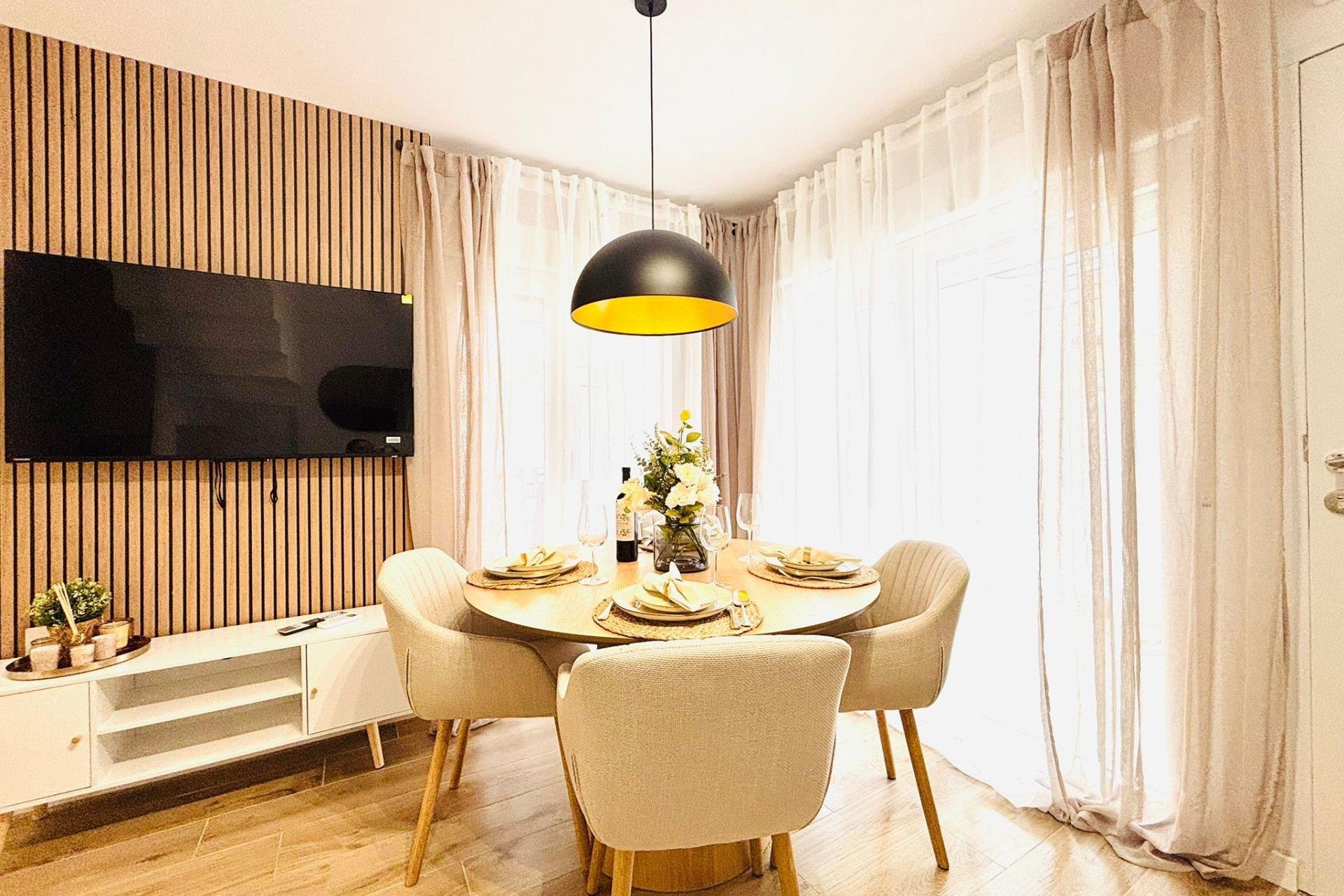 Wiederverkauf - Quad House -
Torrevieja - Carrefour
