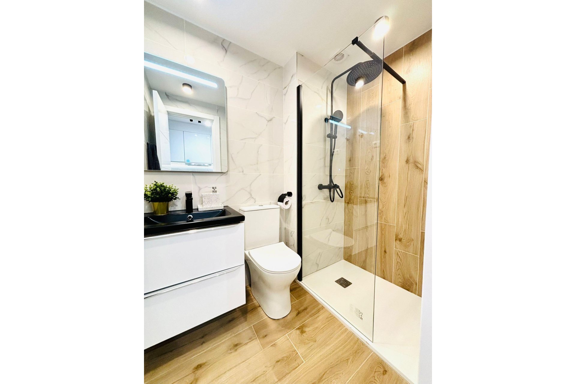Wiederverkauf - Quad House -
Torrevieja - Carrefour