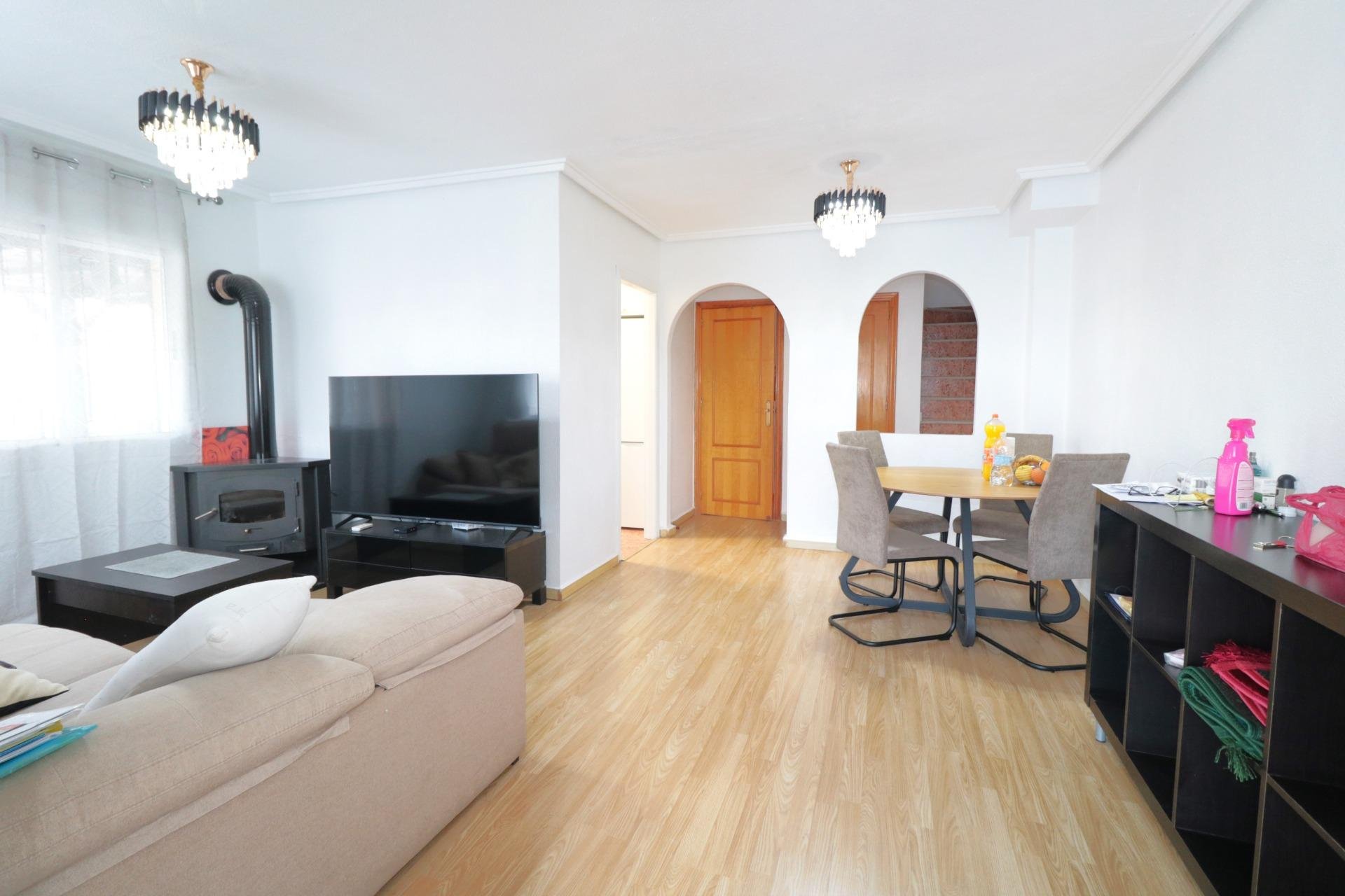 Wiederverkauf - Quad House -
Torrevieja - Carrefour