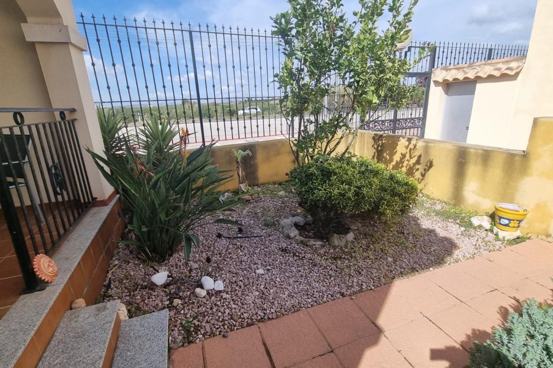 Wiederverkauf - Semi Detached -
Guardamar del Segura - Urbanizaciones