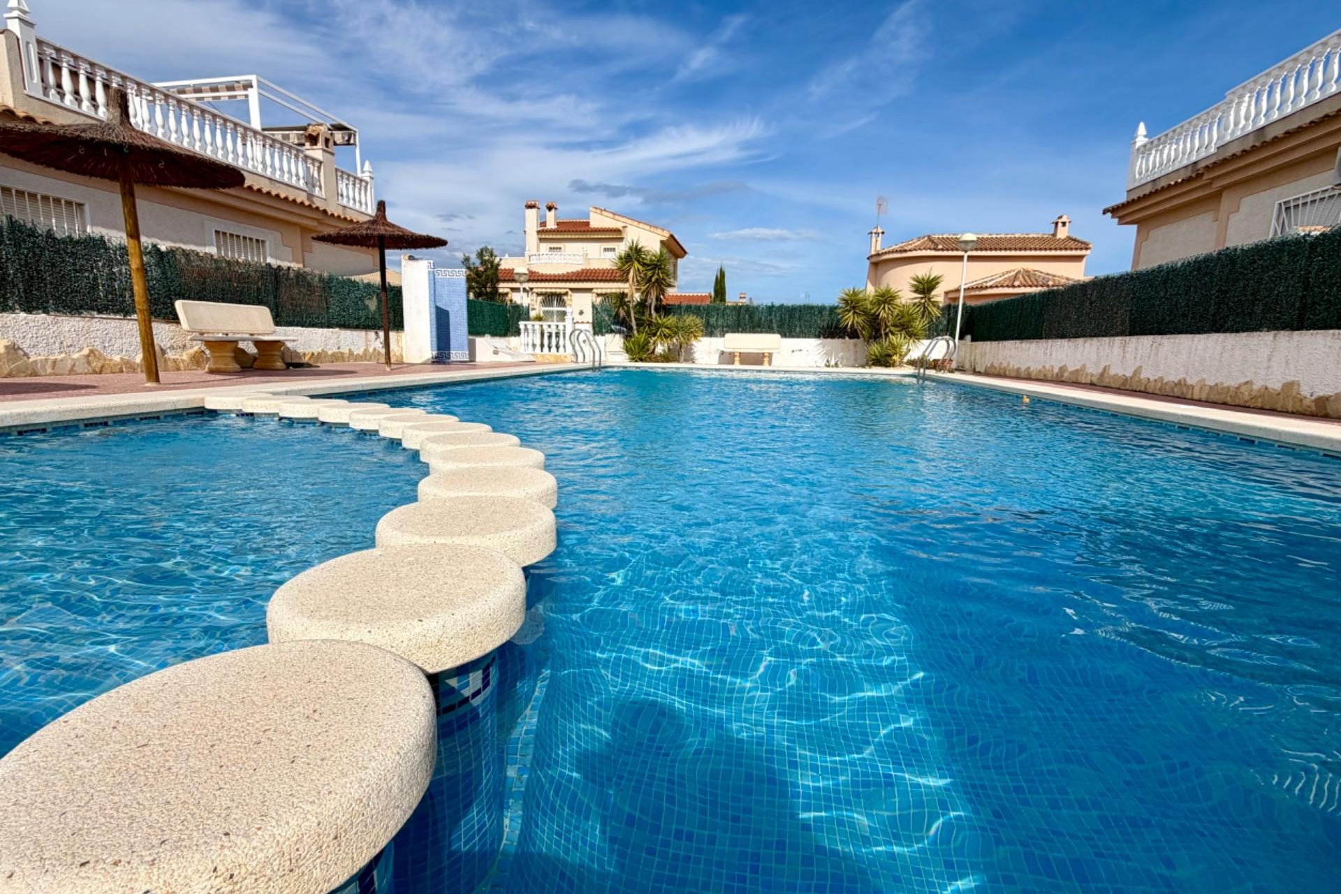 Wiederverkauf - Semi Detached -
Rojales - Pueblo