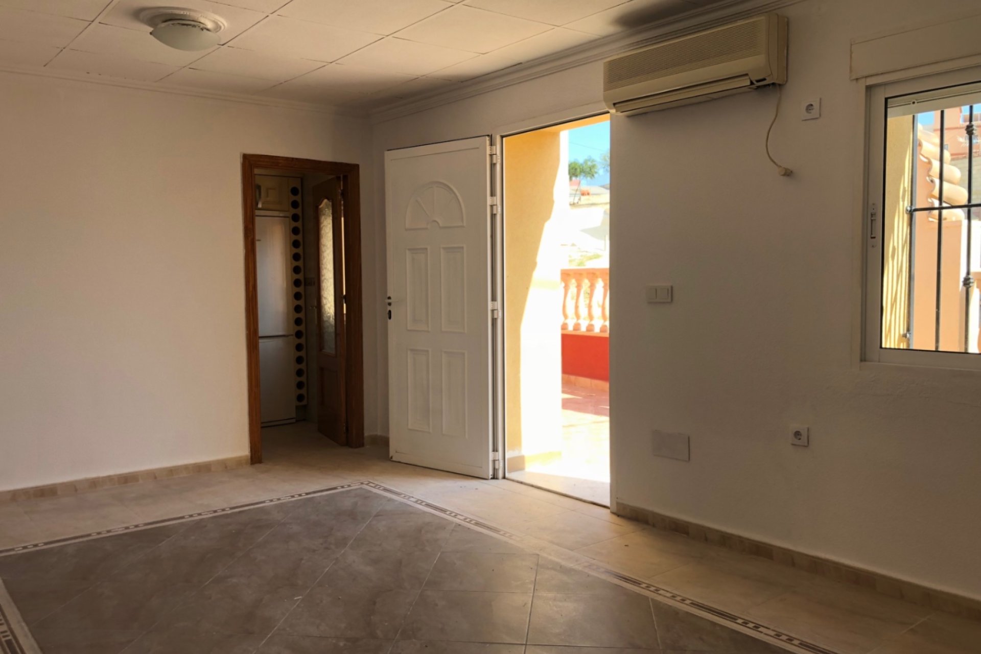 Wiederverkauf - Semi Detached -
San Miguel de Salinas - Inland