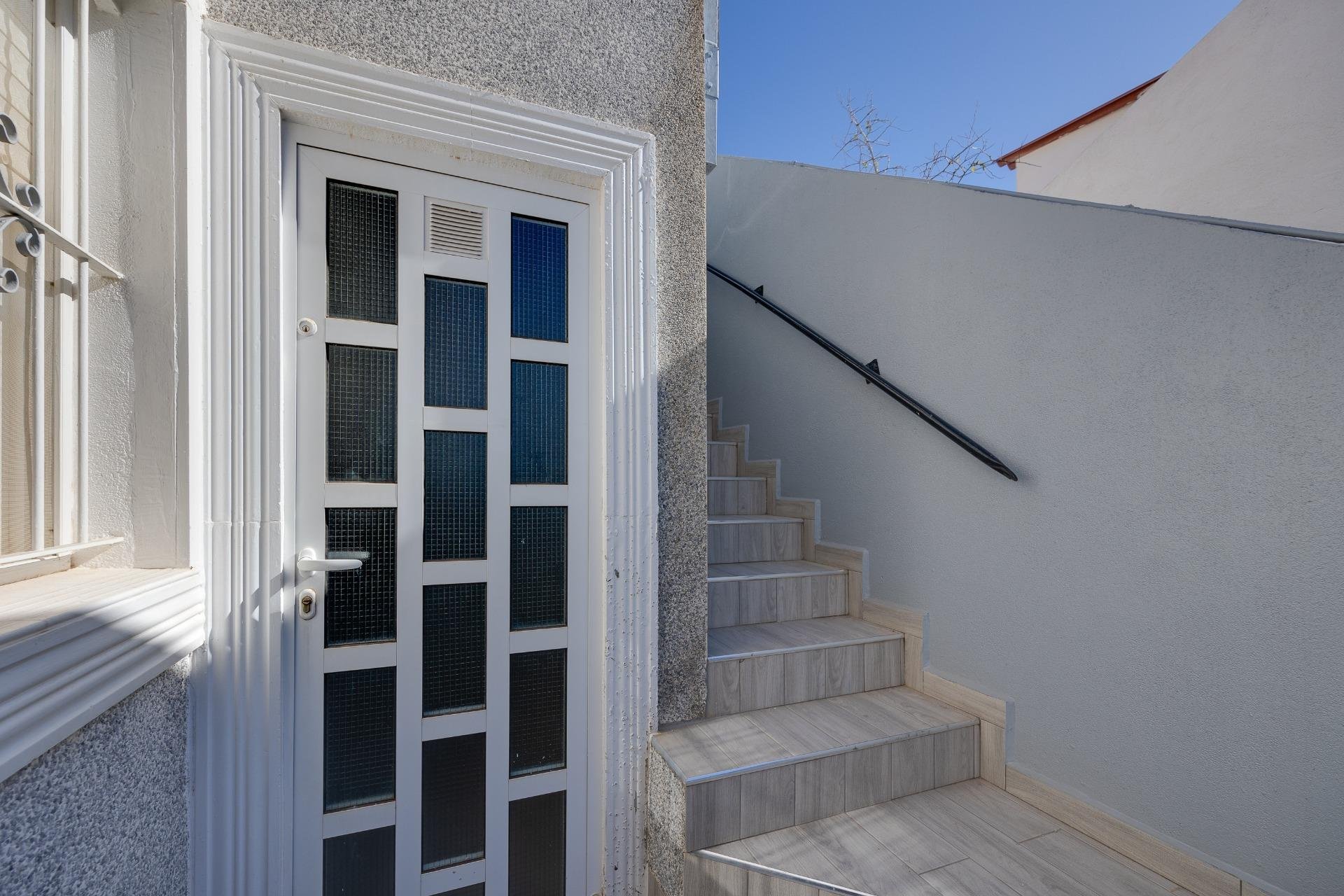 Wiederverkauf - Semi Detached -
Torrevieja - Aguas Nuevas