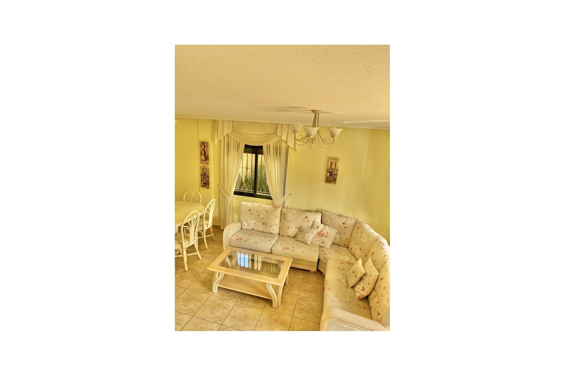 Wiederverkauf - Semi Detached -
Villamartin