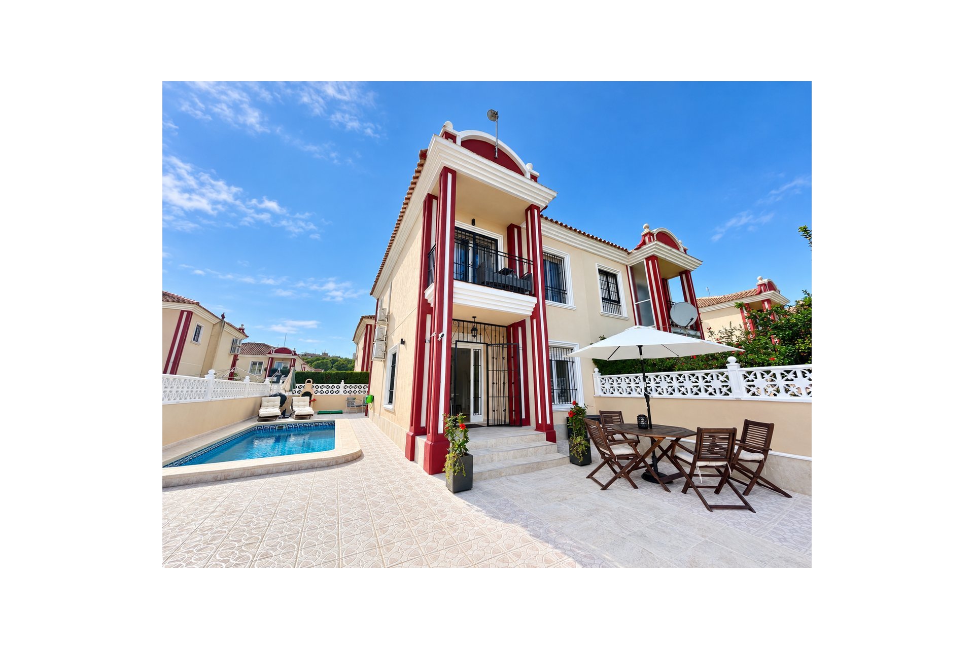 Wiederverkauf - Stadthaus -
Dehesa de Campoamor - Costa Blanca