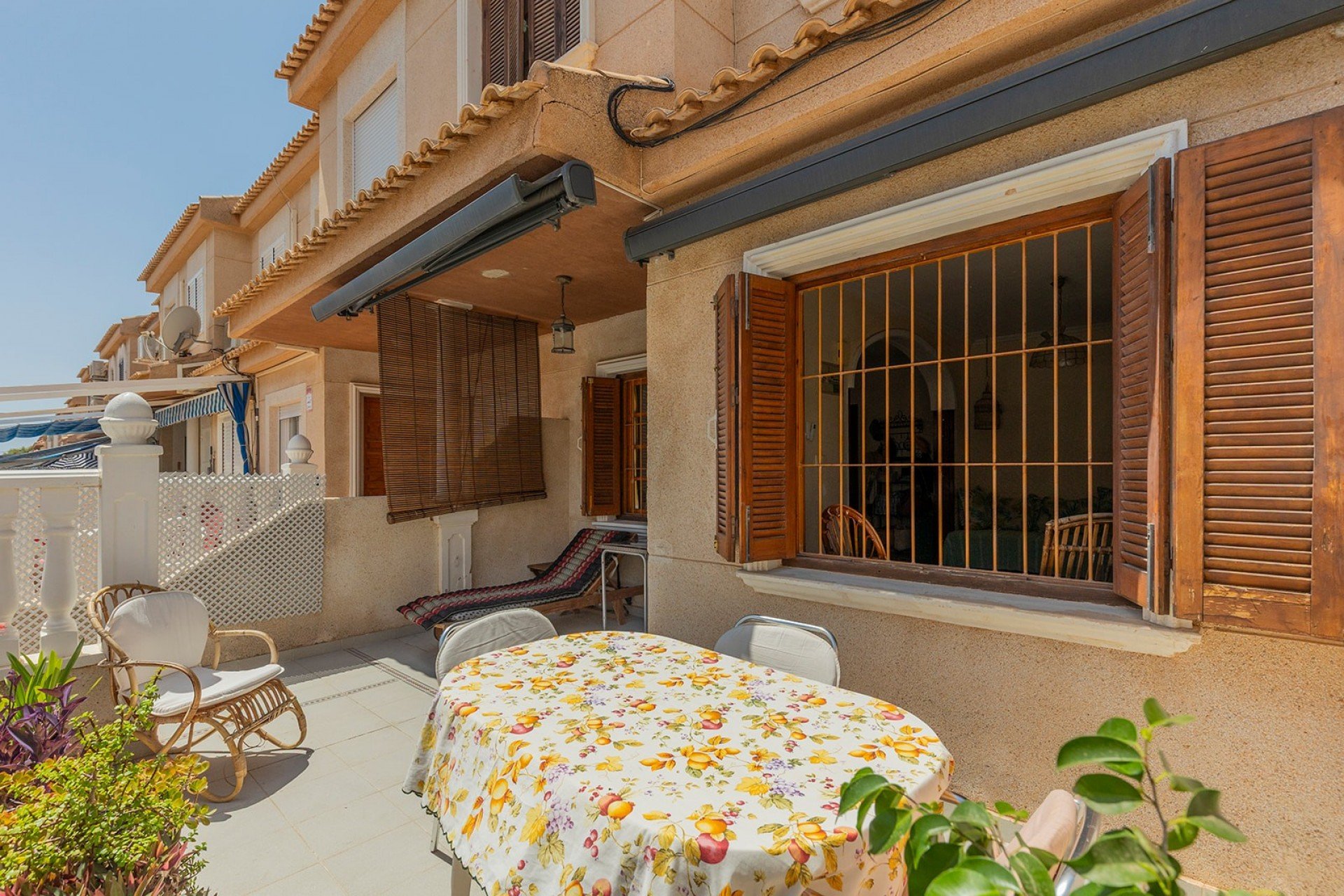 Wiederverkauf - Stadthaus -
La Mata - Costa Blanca