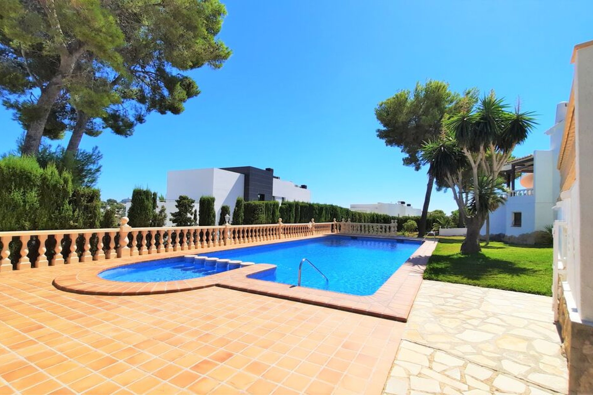 Wiederverkauf - Stadthaus -
Moraira - Costa Blanca