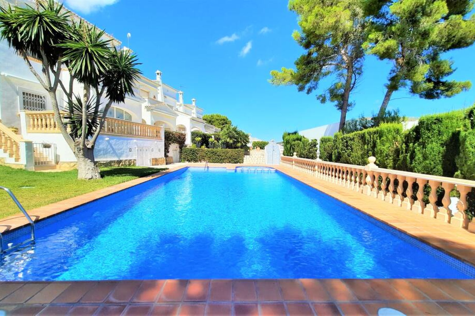 Wiederverkauf - Stadthaus -
Moraira - Costa Blanca