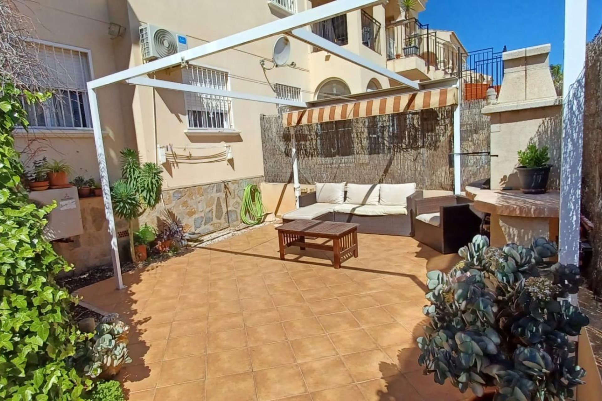 Wiederverkauf - Stadthaus -
Orihuela Costa - La Chismosa