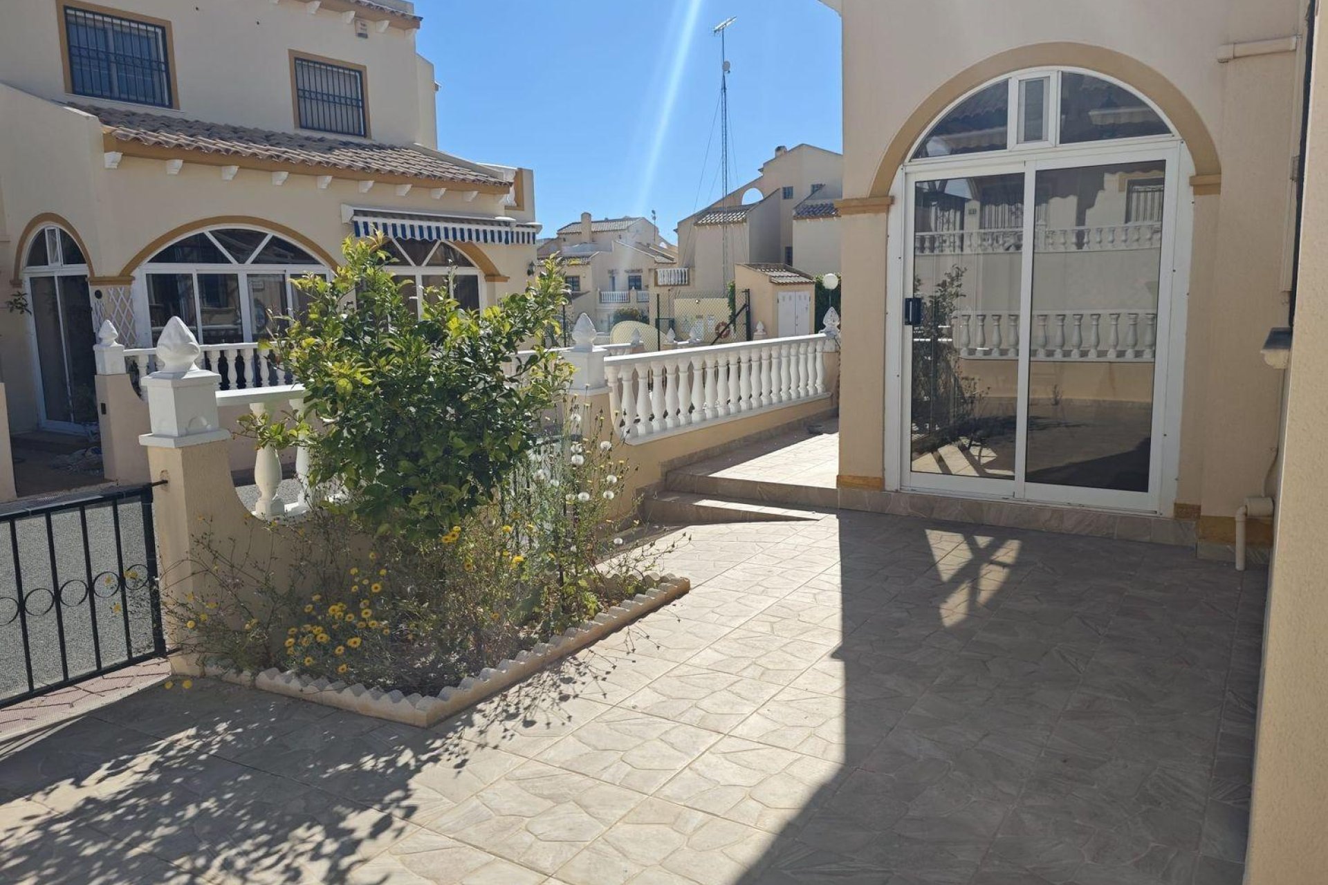Wiederverkauf - Stadthaus -
Orihuela Costa - La Florida