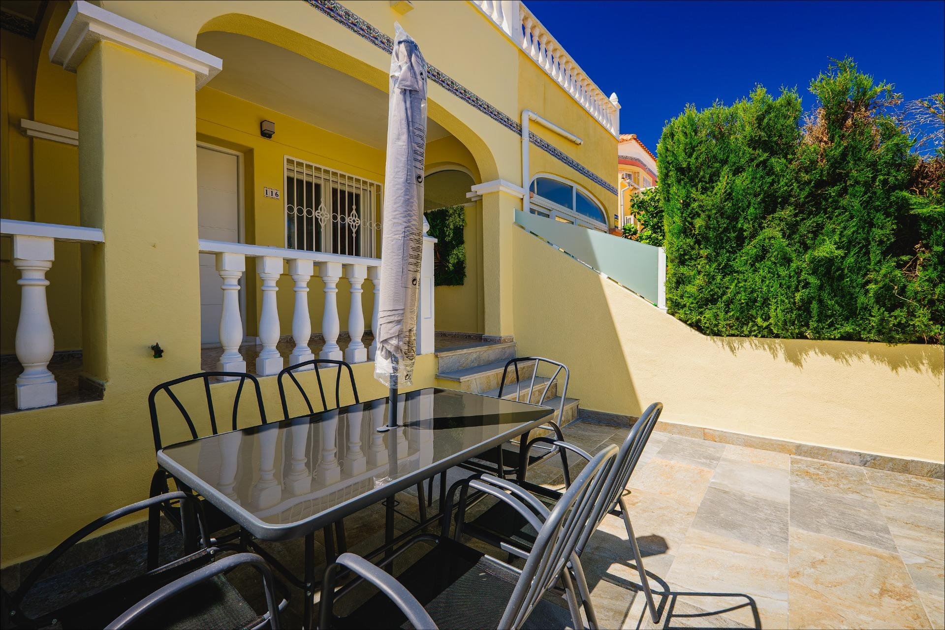 Wiederverkauf - Stadthaus -
Orihuela Costa - Las Filipinas