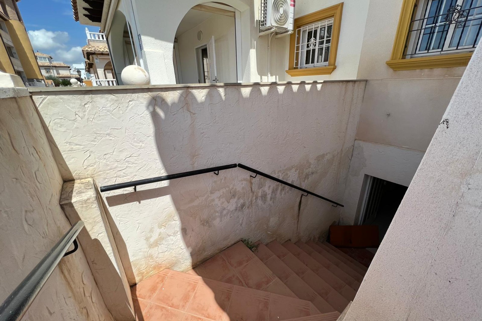 Wiederverkauf - Stadthaus -
Orihuela Costa - Montezenia
