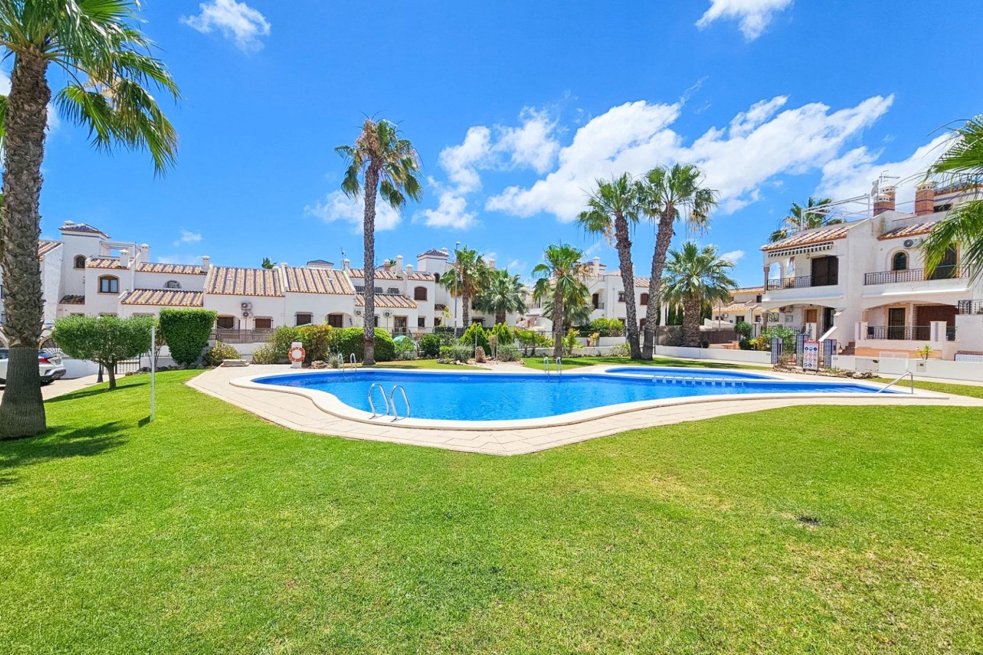 Wiederverkauf - Stadthaus -
Orihuela Costa - PAU 8
