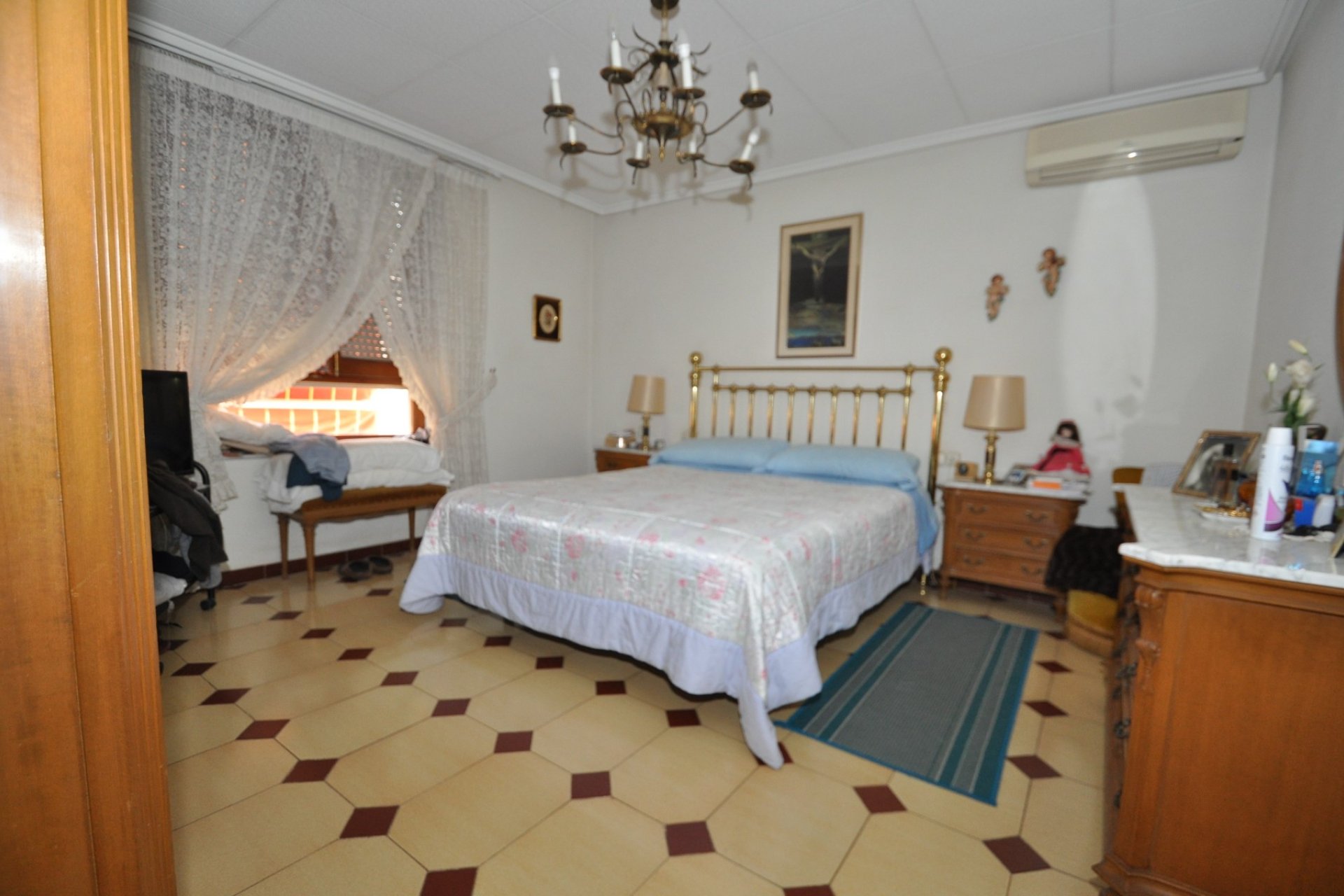 Wiederverkauf - Stadthaus -
Petrer - Inland