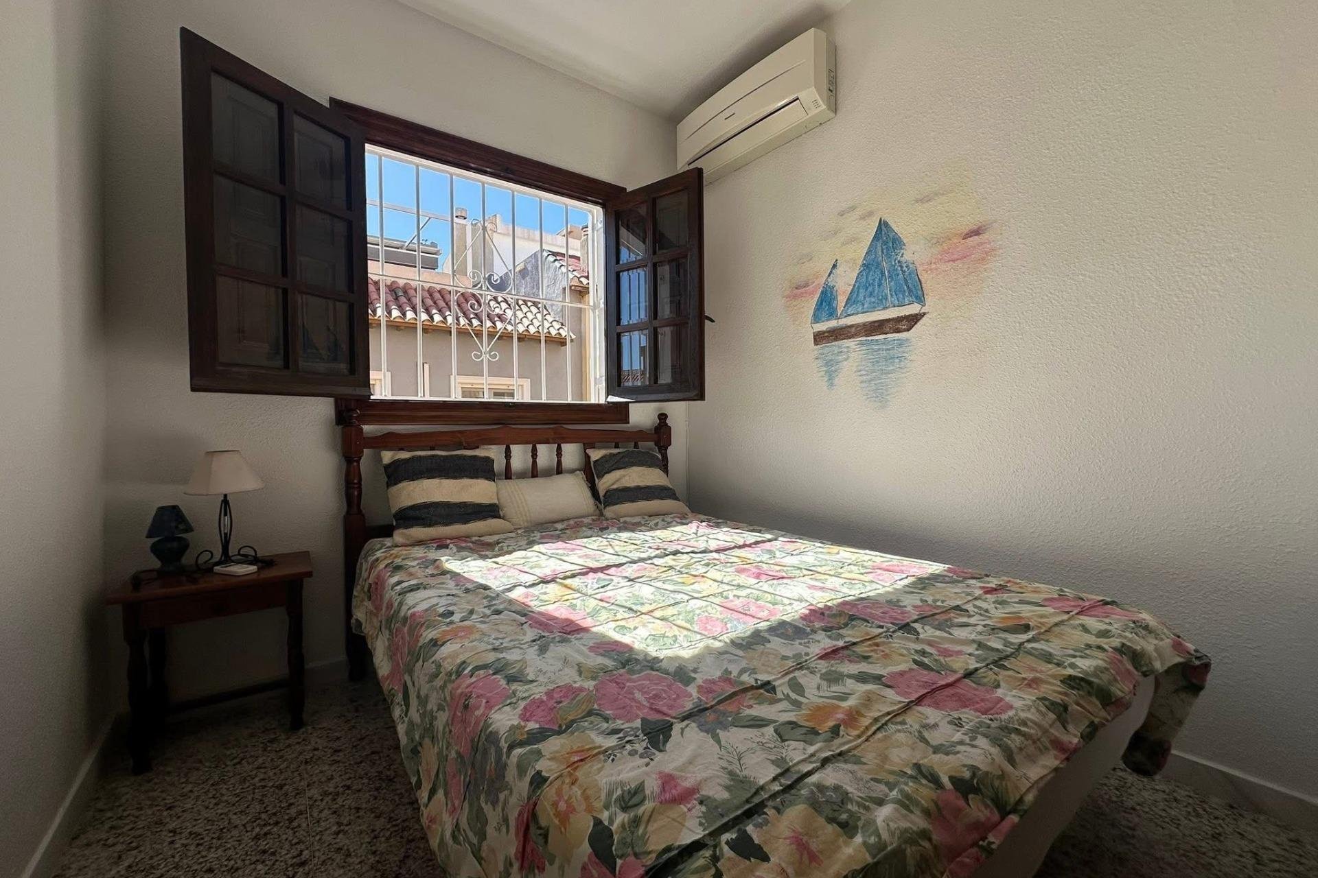 Wiederverkauf - Stadthaus -
Torrevieja - Cabo Cervera