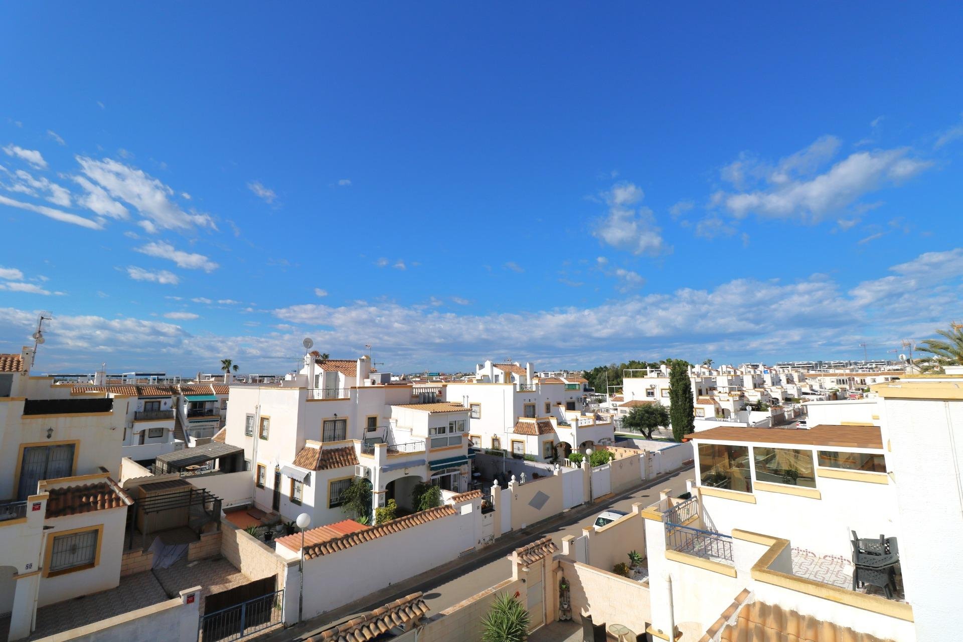 Wiederverkauf - Stadthaus -
Torrevieja - Carrefour