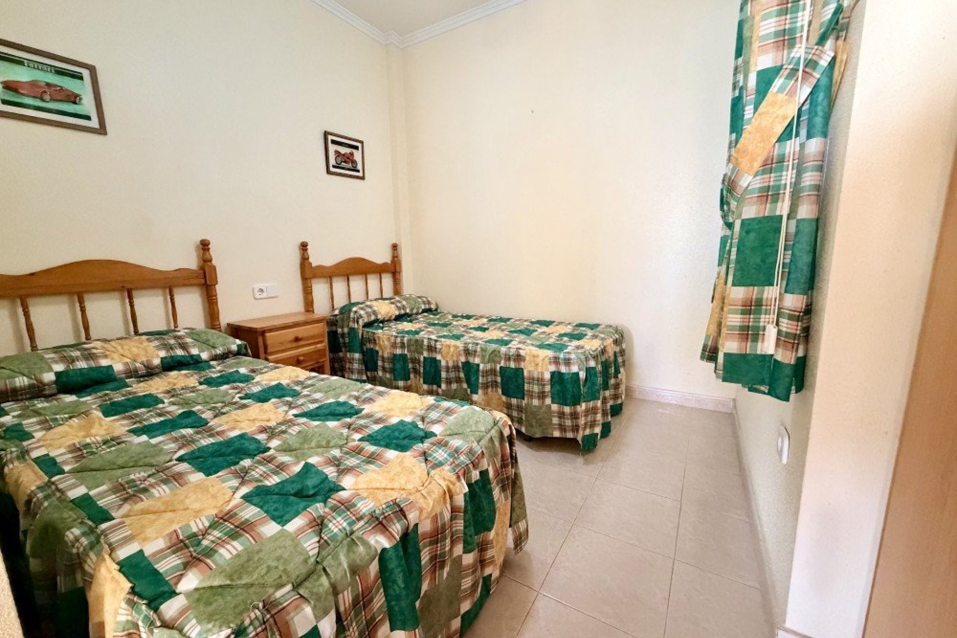 Wiederverkauf - Stadthaus -
Torrevieja - Costa Blanca