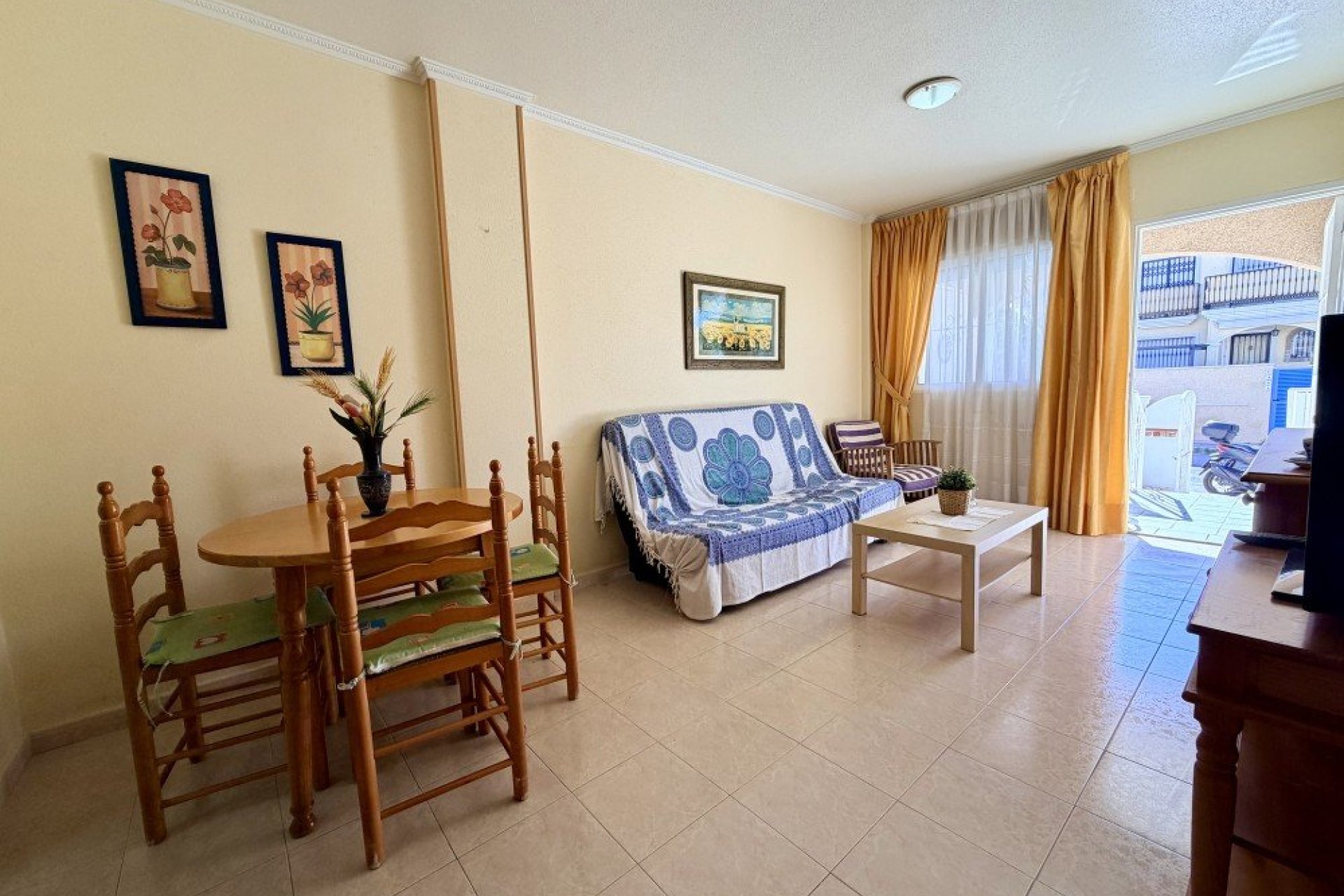 Wiederverkauf - Stadthaus -
Torrevieja - Costa Blanca