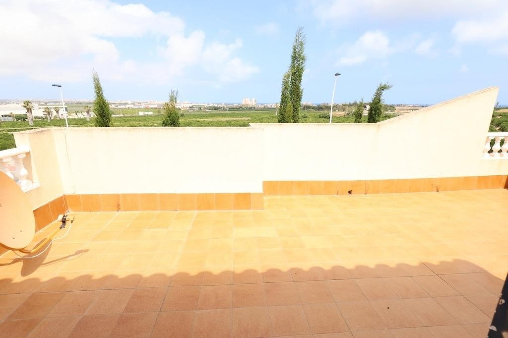 Wiederverkauf - Stadthaus -
Torrevieja - Costa Blanca