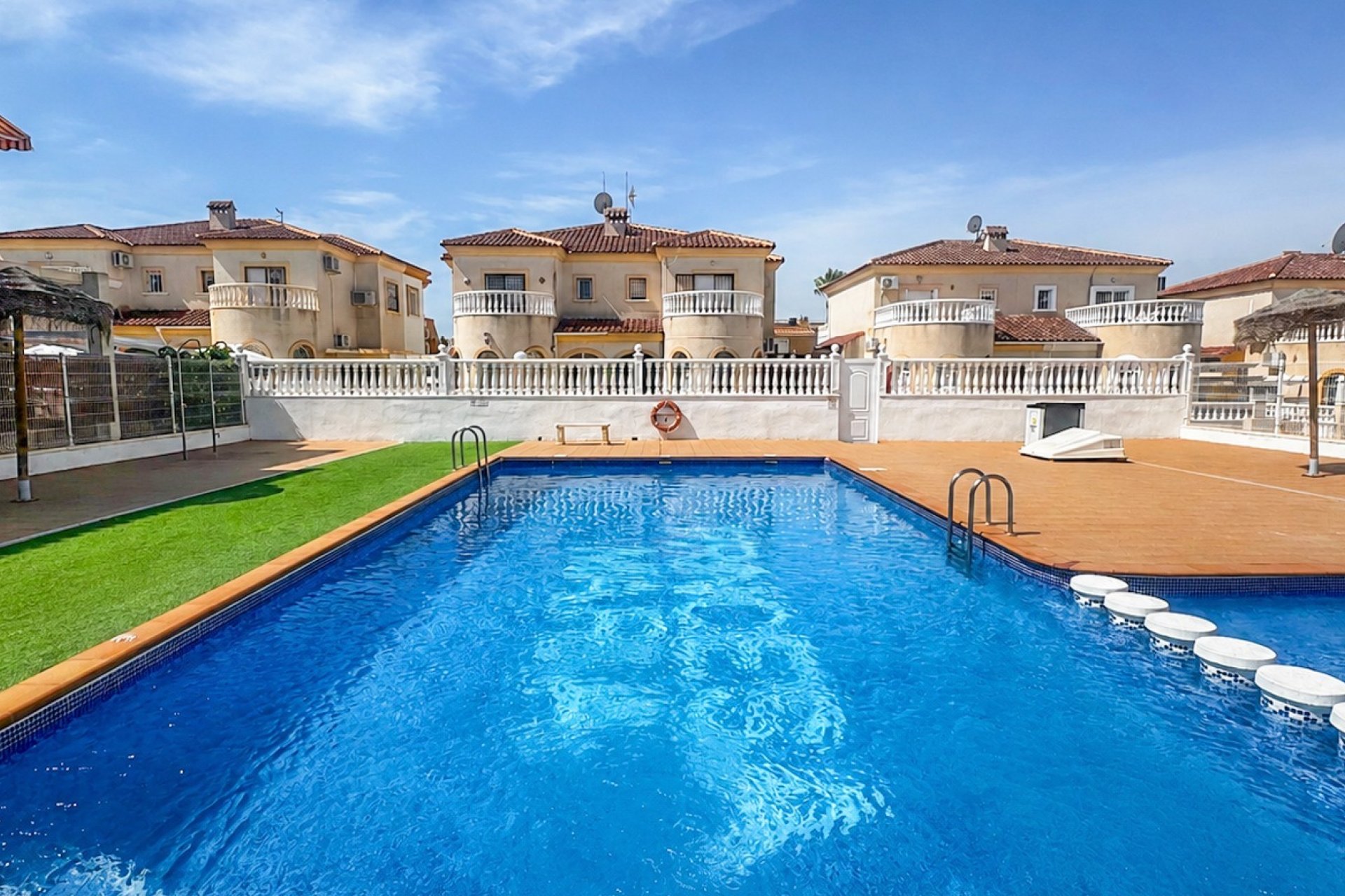 Wiederverkauf - Stadthaus -
Torrevieja - Costa Blanca
