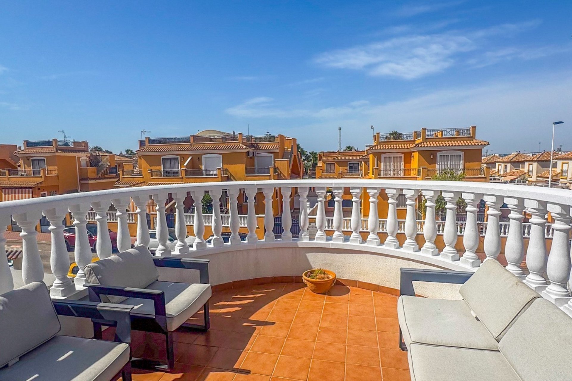 Wiederverkauf - Stadthaus -
Torrevieja - Costa Blanca