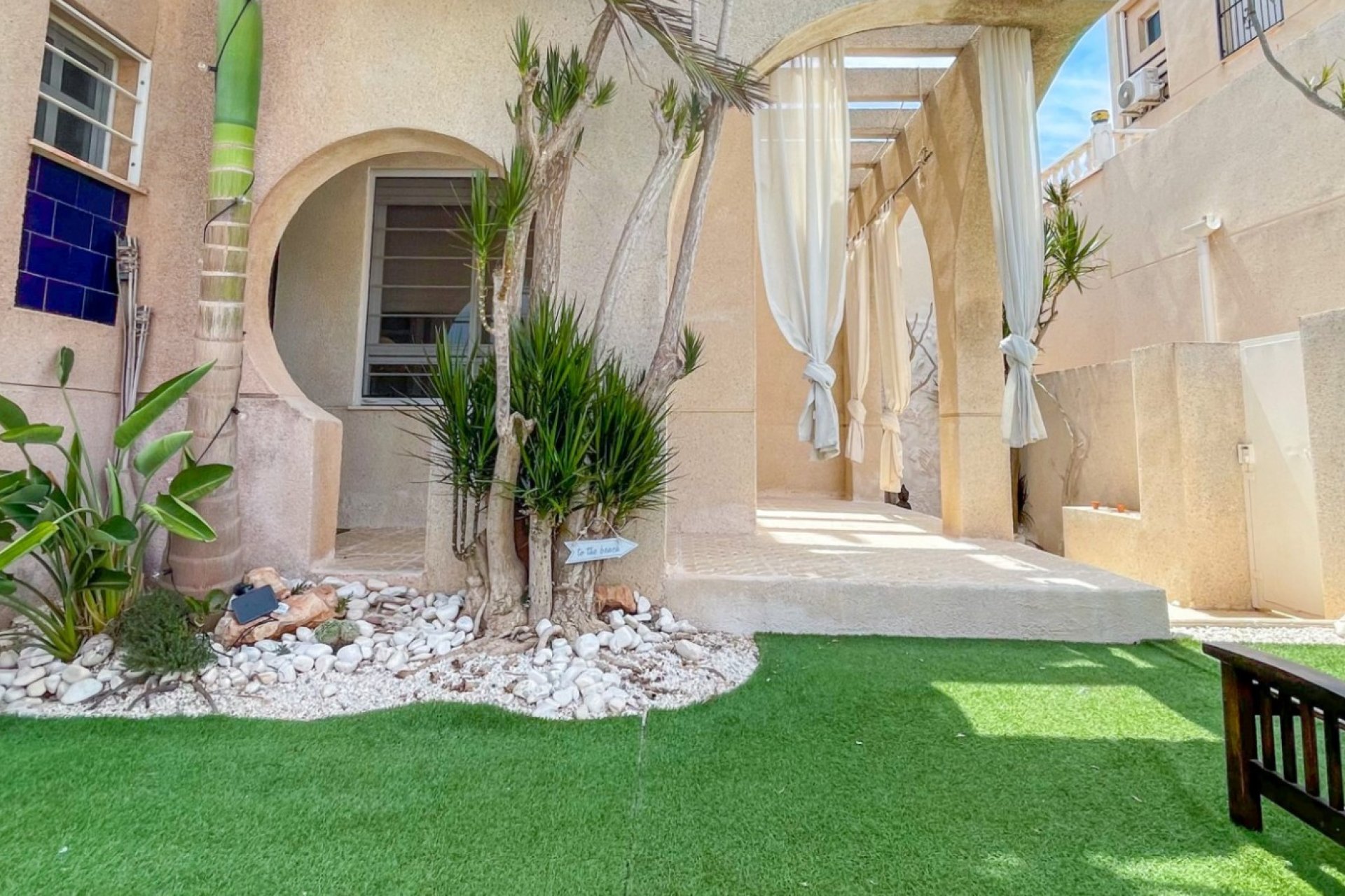 Wiederverkauf - Stadthaus -
Torrevieja - Costa Blanca