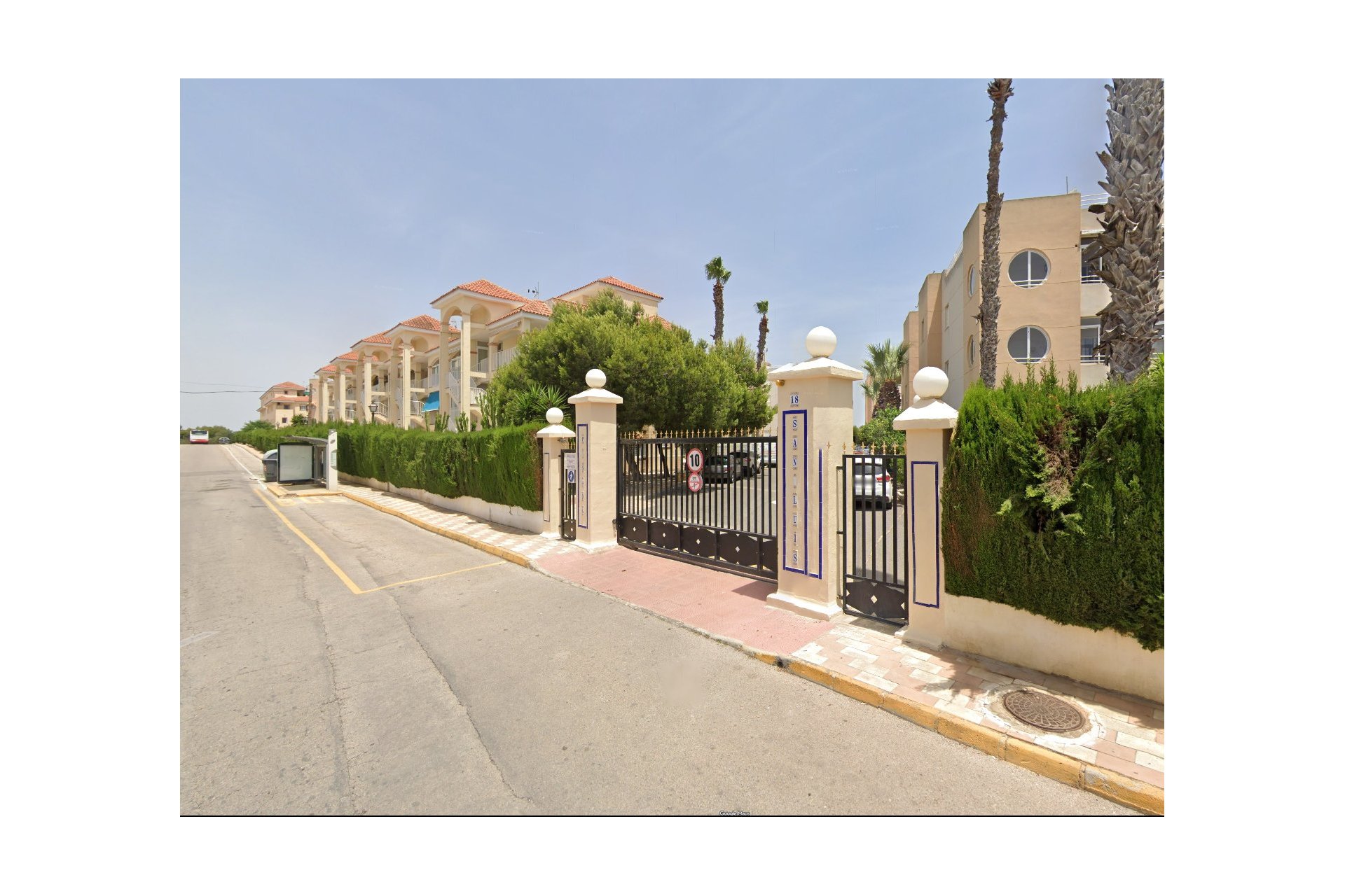Wiederverkauf - Stadthaus -
Torrevieja - Costa Blanca