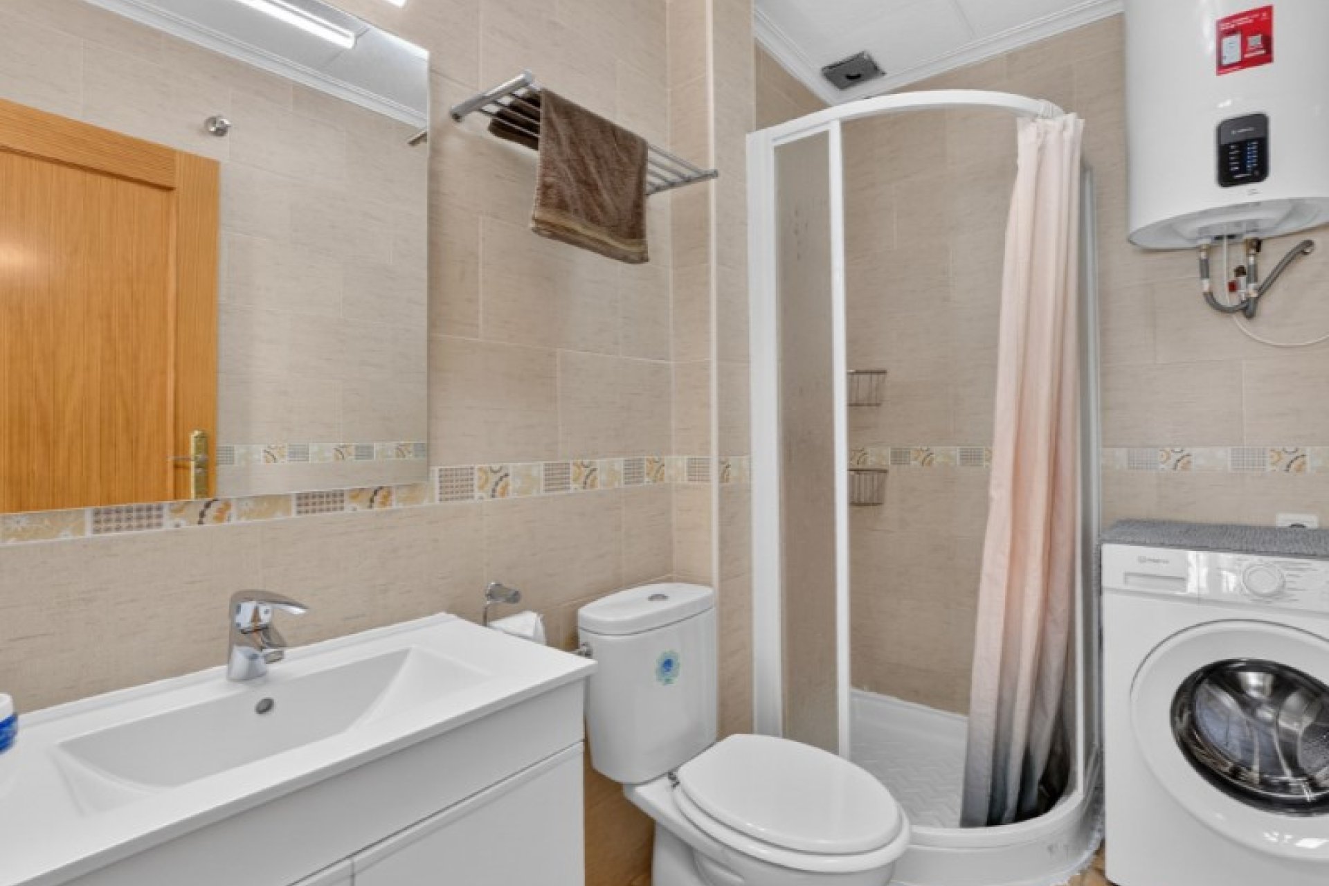 Wiederverkauf - Stadthaus -
Torrevieja - Costa Blanca