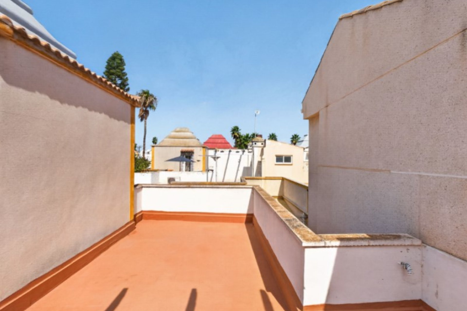 Wiederverkauf - Stadthaus -
Torrevieja - Costa Blanca